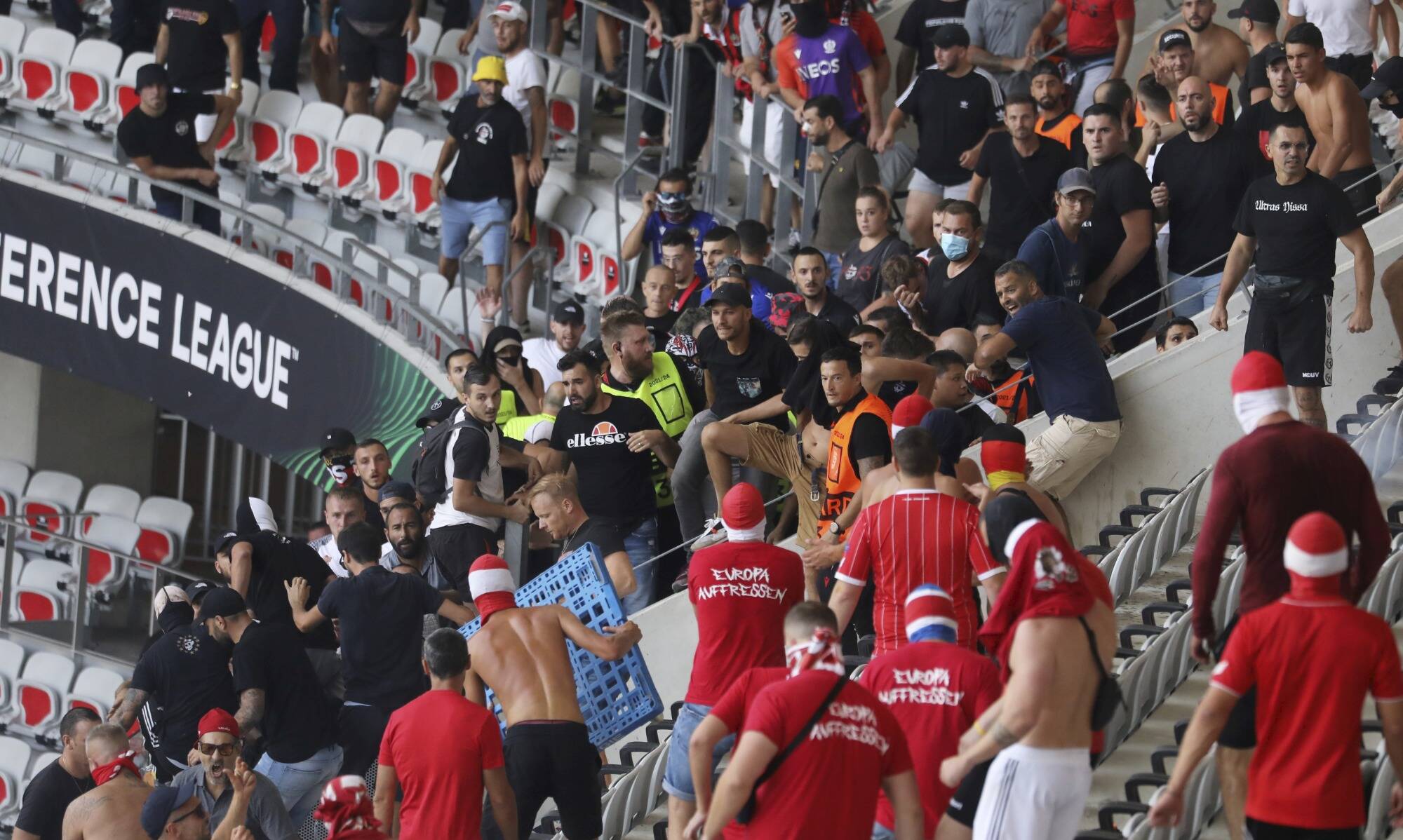 Après les violences de supporters lors de Nice-Cologne, les matches européens de Marseille et Monaco sous haute surveillance cette semaine