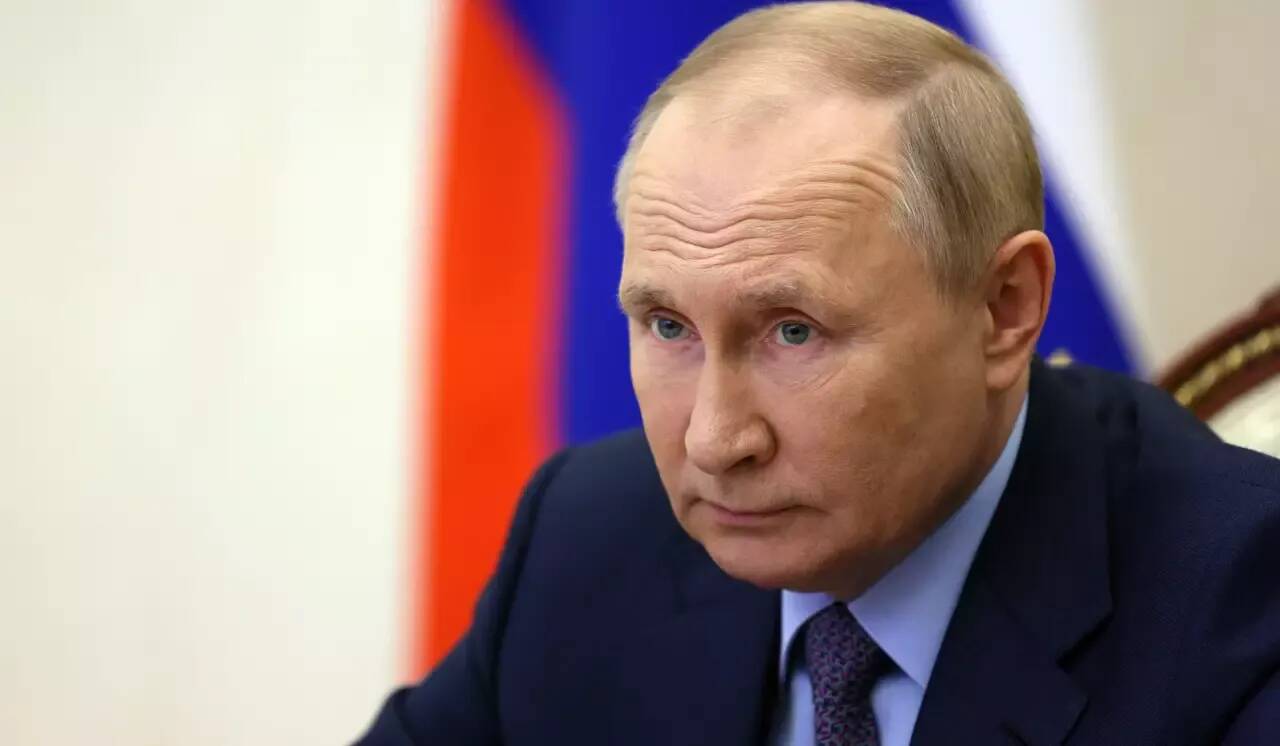 "Nous devons suivre certaines règles": Vladimir Poutine justifie l'arrestation de ceux qui critiquent le pouvoir en Russie