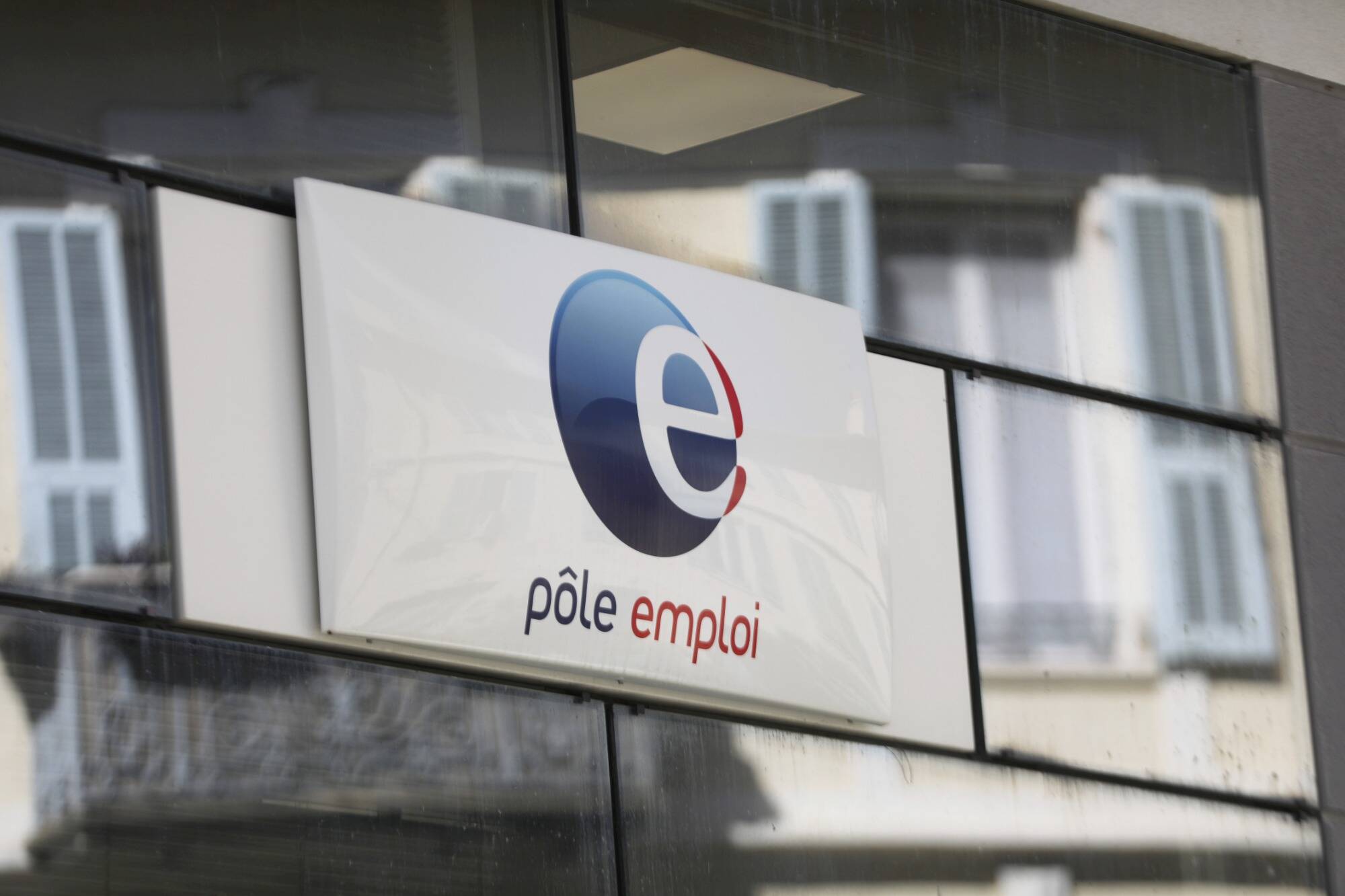 La durée de l'allocation chômage va-t-elle être réduite si trop d'emplois sont non pourvus?