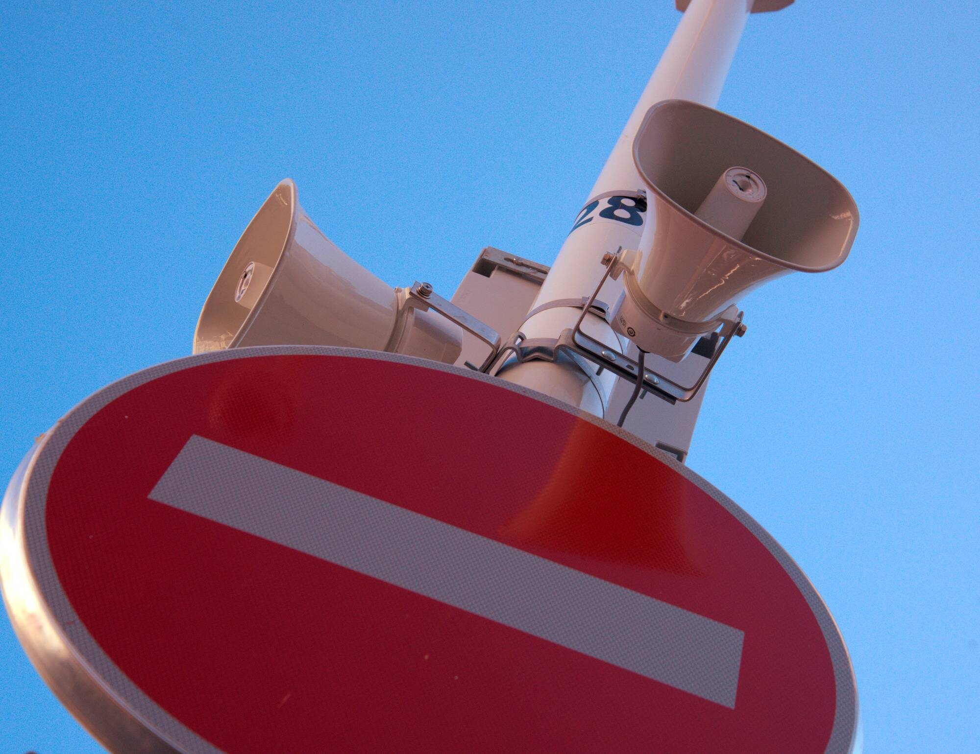 Pas d'inquiétude si vous entendez les sirènes d'alerte dans 14 communes des Alpes-Maritimes ce mercredi