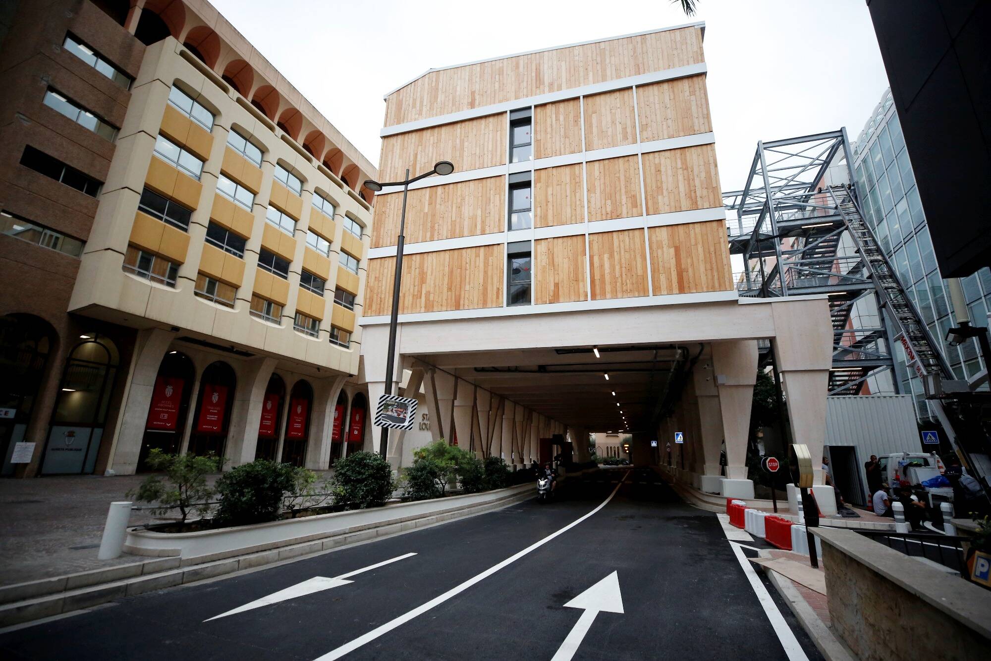 On sait ce que pourraient devenir les locaux provisoires de la Sûreté publique sur le parvis du stade Louis-II