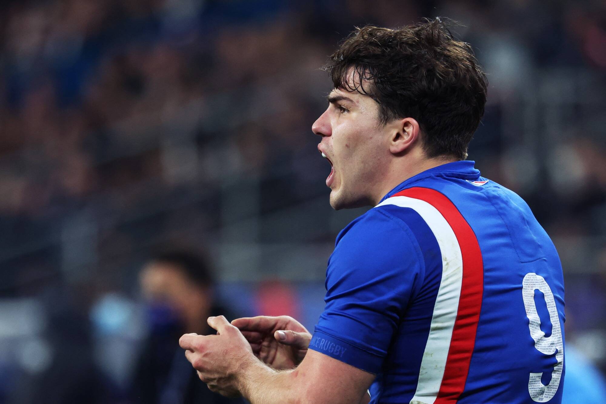 Rugby: opéré, Antoine Dupont de retour dans "quelques jours" en équipe de France