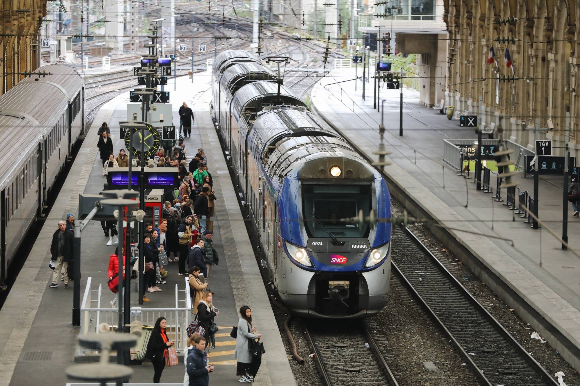 Un train en panne à Nice, un incident technique à Carnolès: le trafic SNCF perturbé dans les Alpes-Maritimes