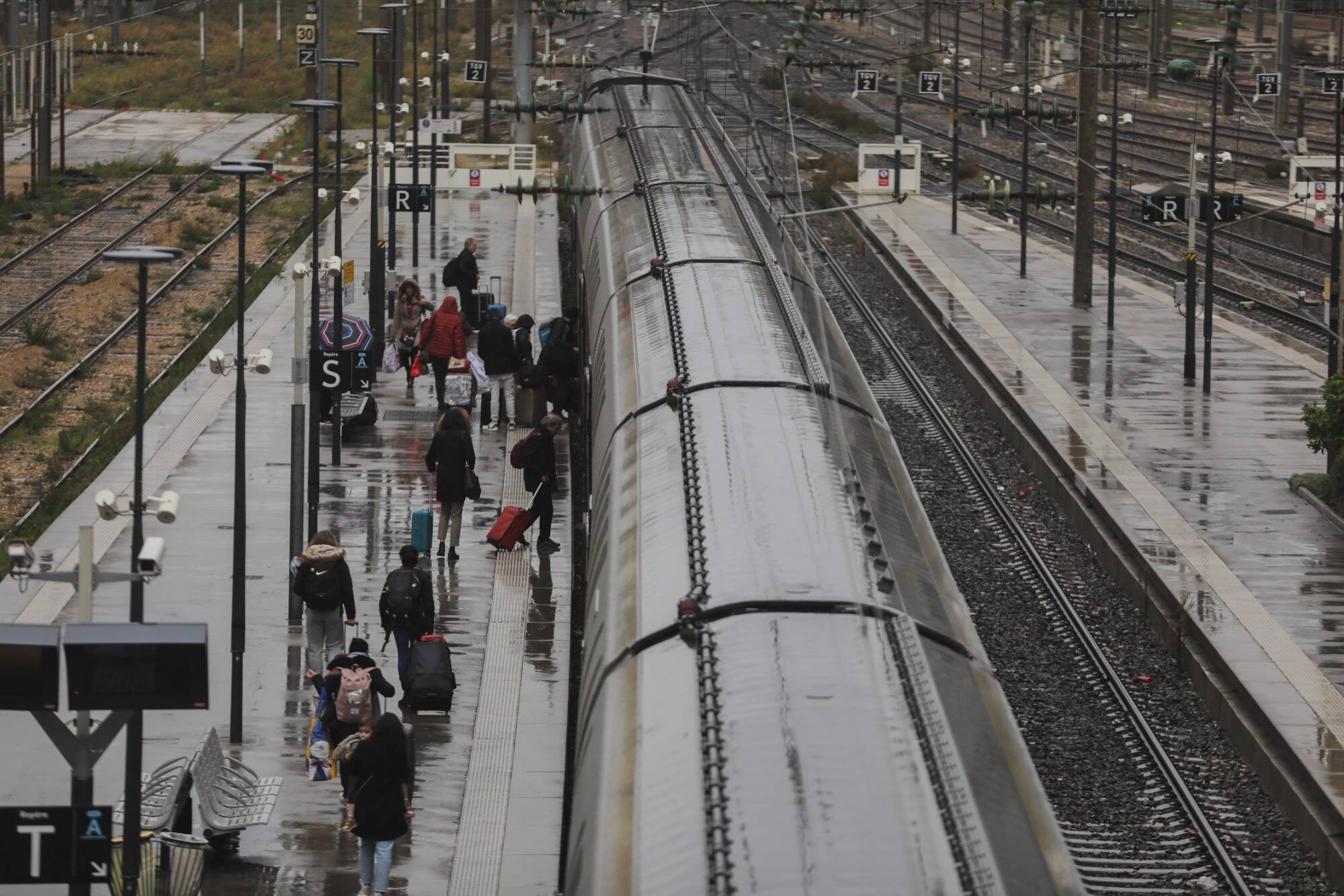 Trois TGV sur cinq en circulation... La situation va se dégrader dans les gares ce week-end