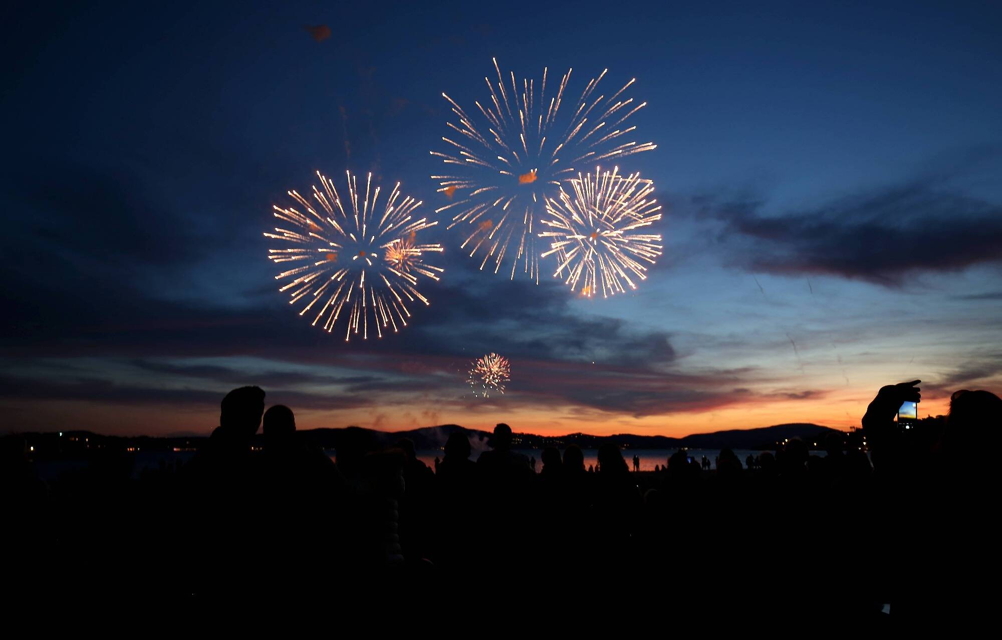 Festivités du 14-juillet: plus de bus ni de trams dès 22h, 130.000 policiers et gendarmes mobilisés... Ce qu'il faut retenir des annonces de Gérald Darmanin
