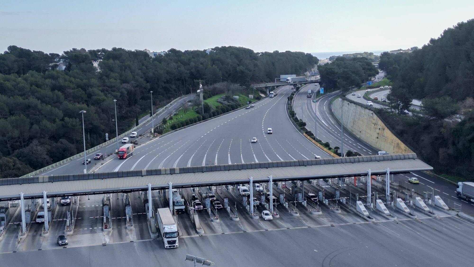 Tarifs de l'électricité et des péages, droits de succession, livrets d'épargne... tout ce qui change au 1er février