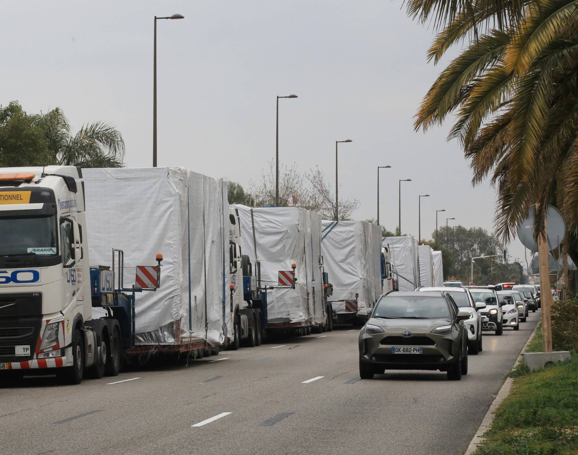 On en sait plus sur l'heure de départ du convoi exceptionnel qui bloque la circulation à Nice et son itinéraire: voici de quoi adapter votre trajet