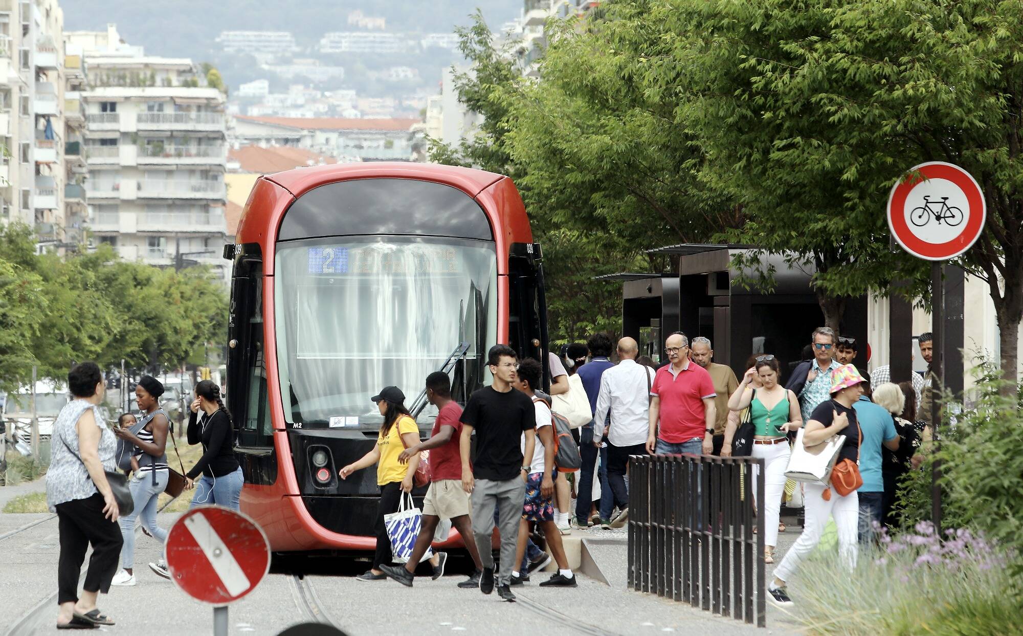 On vous explique pourquoi Lignes d'Azur invite les Niçois à limiter leurs déplacements ce week-end