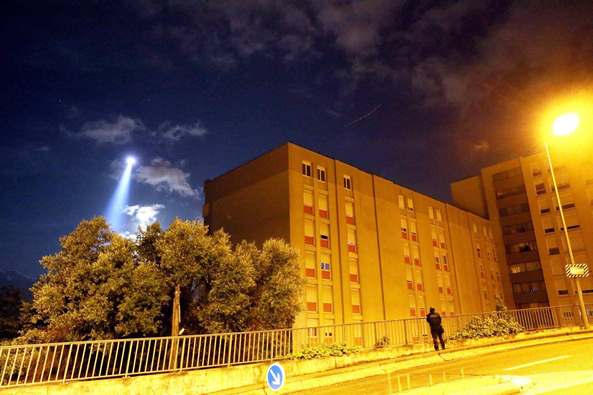 Un Vallaurien trouve une balle de pistolet coincée dans sa fenêtre en plein nuit