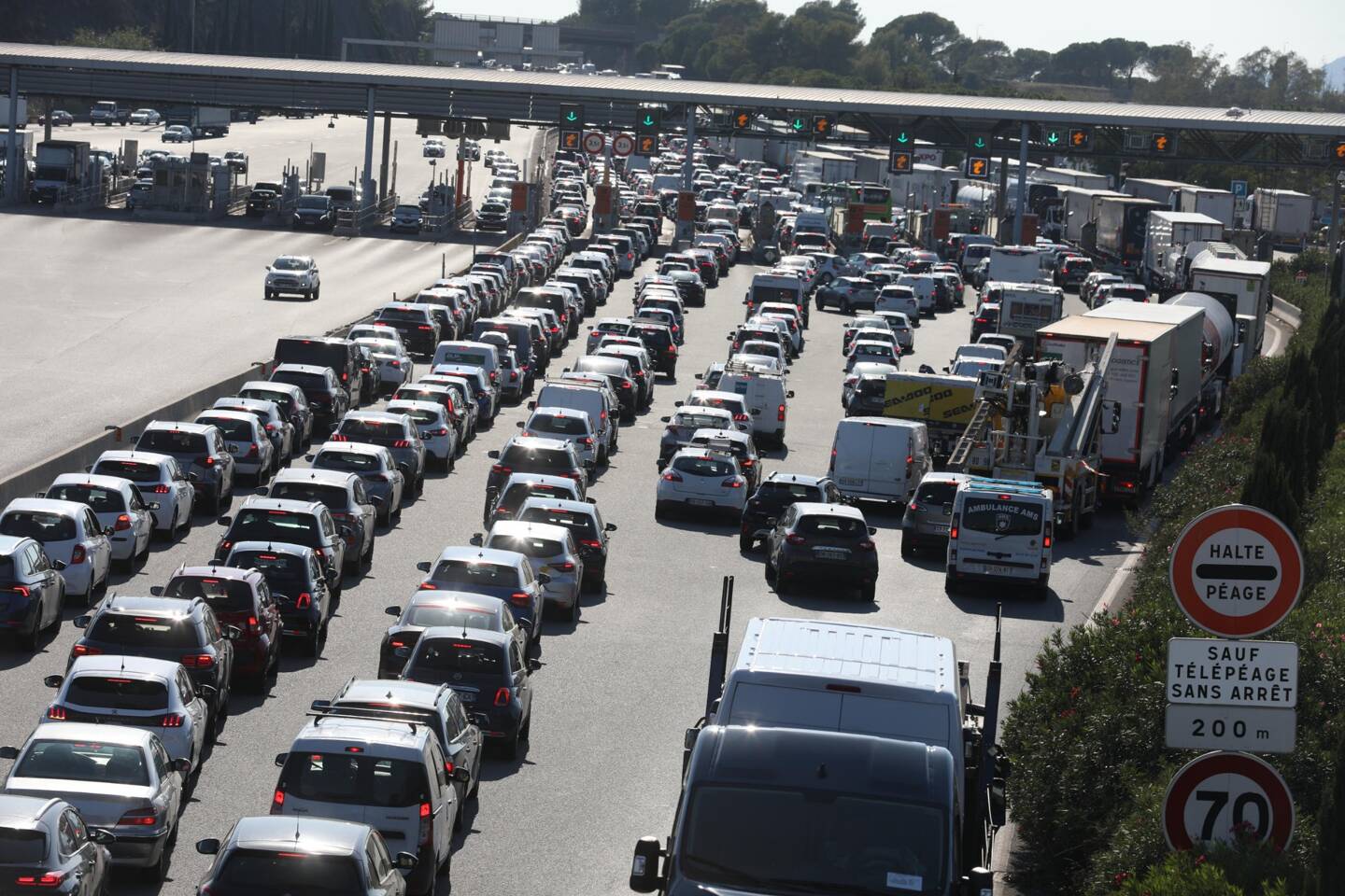 La circulation est perturbée dans le secteur de Mougins en direction de l’Italie. 