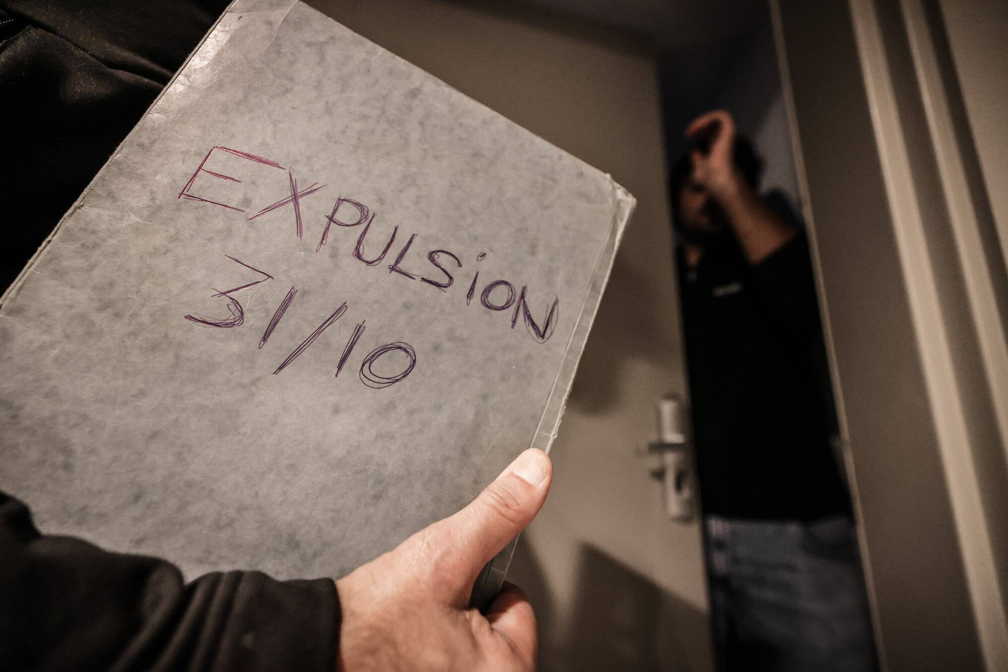 "Soulagé": après plus de deux ans de bataille, un propriétaire fait expulser son locataire un jour avant le début de la trêve hivernale à Nice