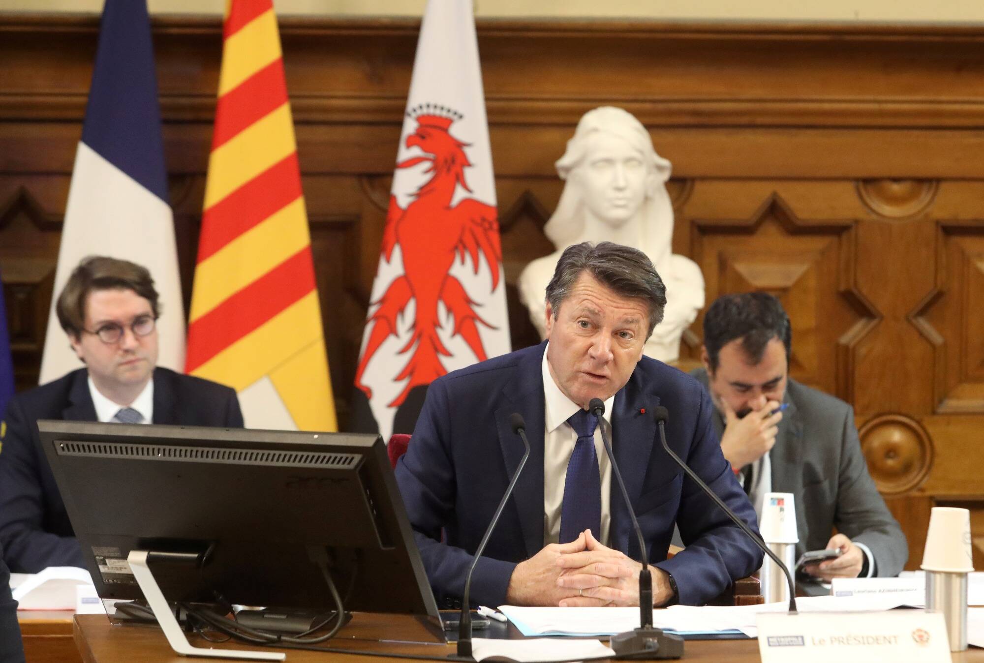 "Il faut s'attendre à une grosse purge": après la démission de Christian Estrosi de la présidence de la Métropole, les réactions de la classe politique azuréenne