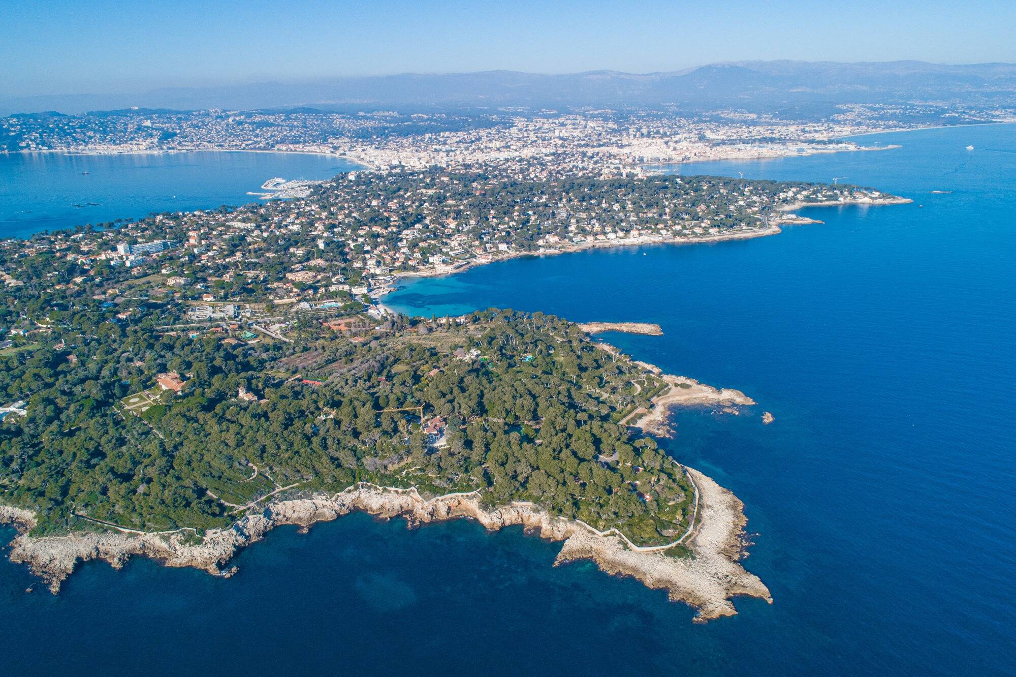 Le sentier du littoral du cap d'Antibes fermé ce mardi, et la baignade interdite