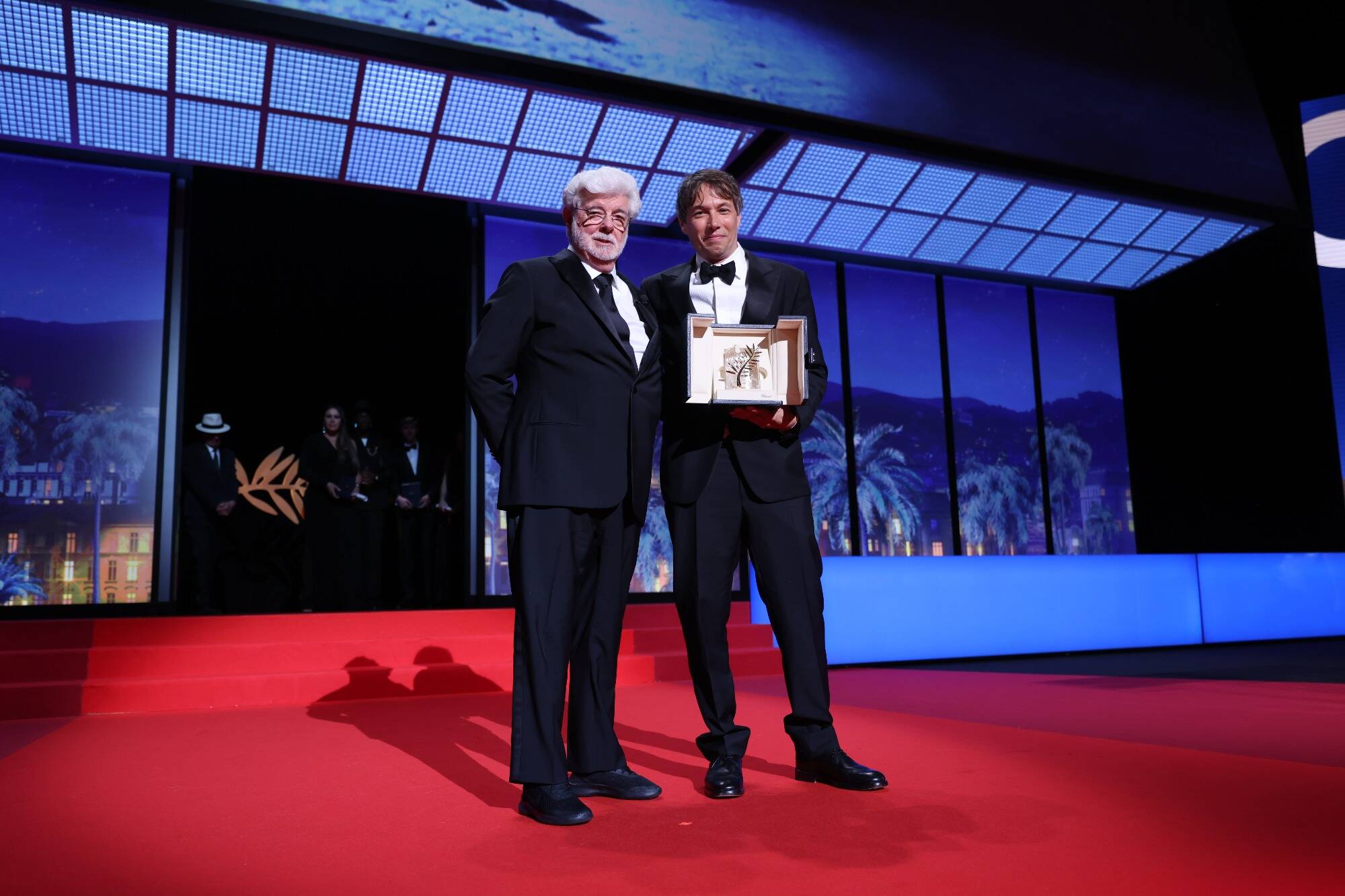 "Les Fragments du monde", "Les Echos de la lumière"... on a demandé à des intelligences artificielles d'imaginer le film parfait pour gagner la Palme d'or au Festival de Cannes... et c'est bluffant