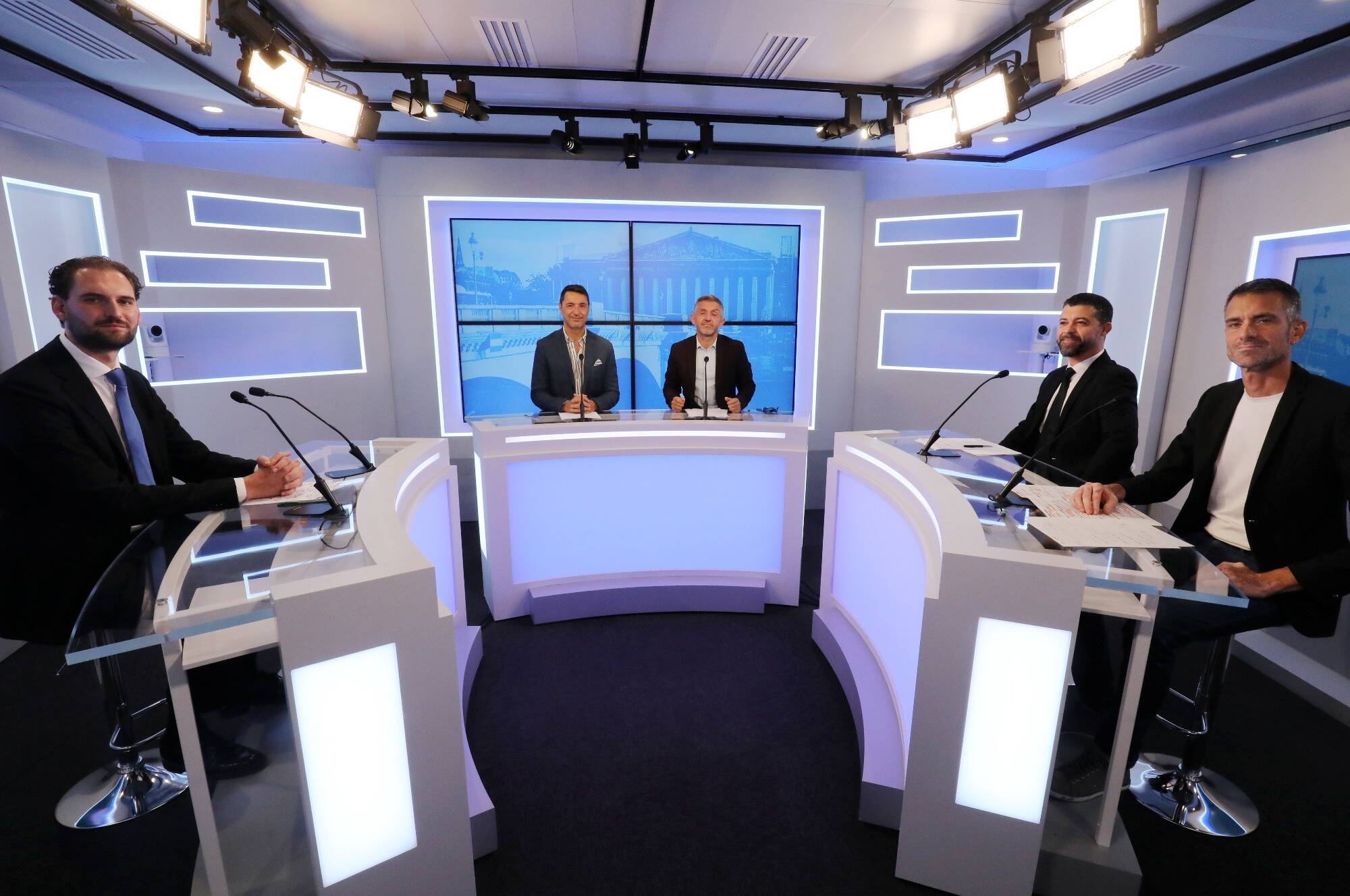 Elections législatives: le candidat LR appelle à "ne pas voter Eric Ciotti" et choisit Graig Monetti