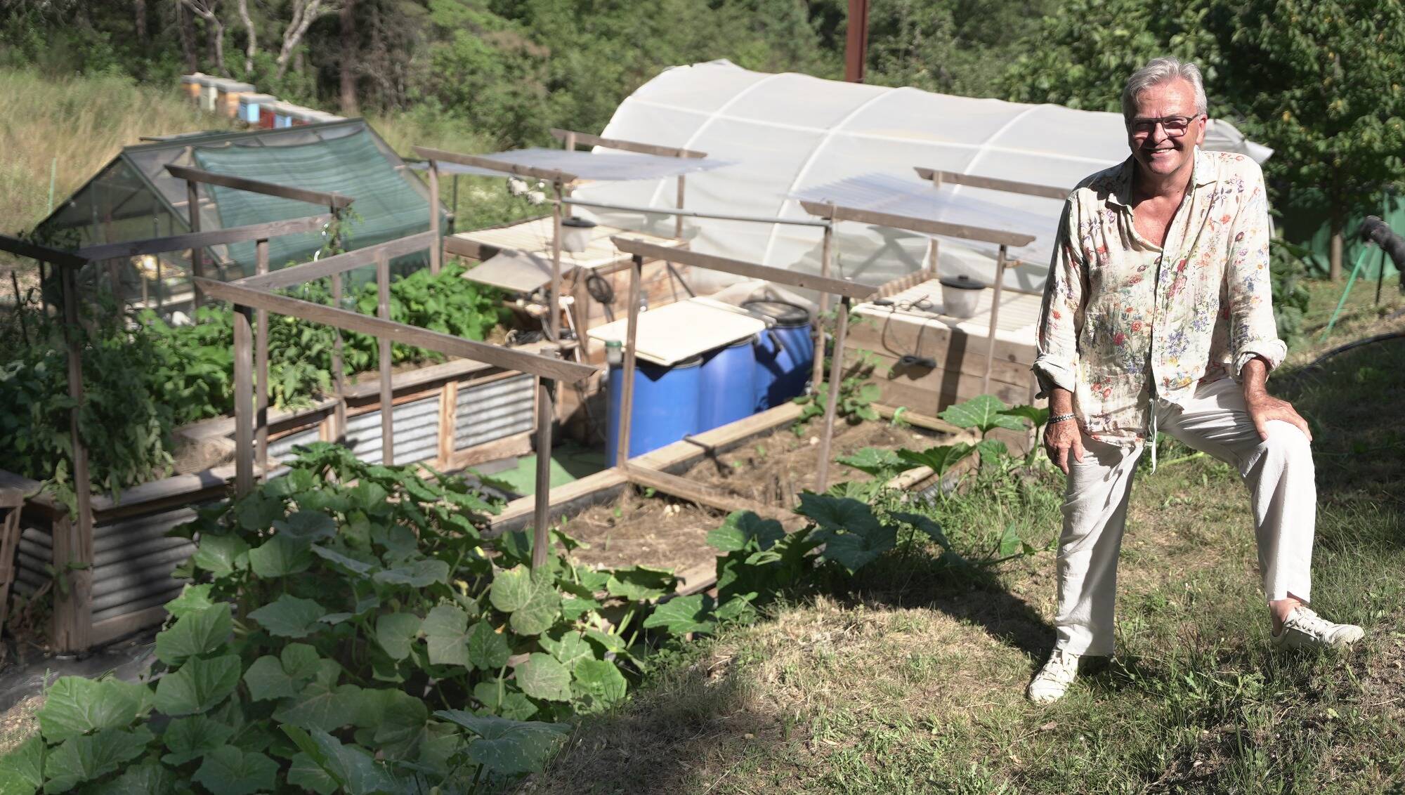 L'ingénieux potager de ce retraité azuréen lui permet de manger poissons et légumes en économisant 90% d’eau