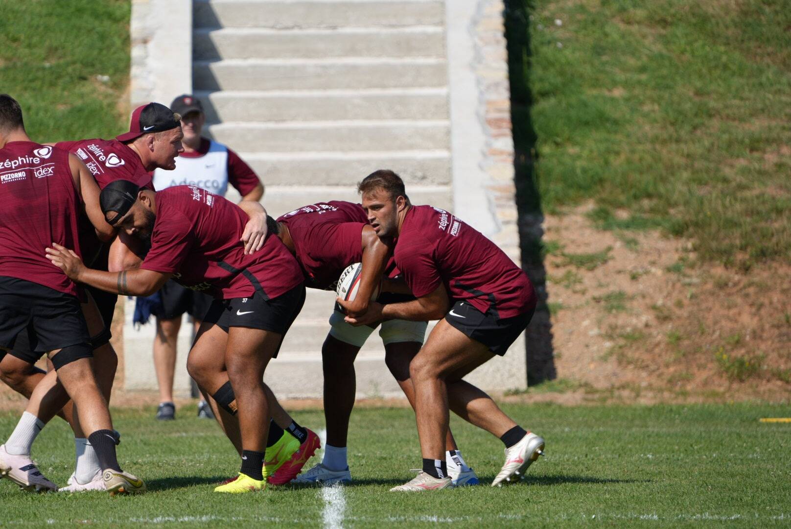 Pour leur stage de présaison, les joueurs du RCT ont pris leurs quartiers en Ardèche