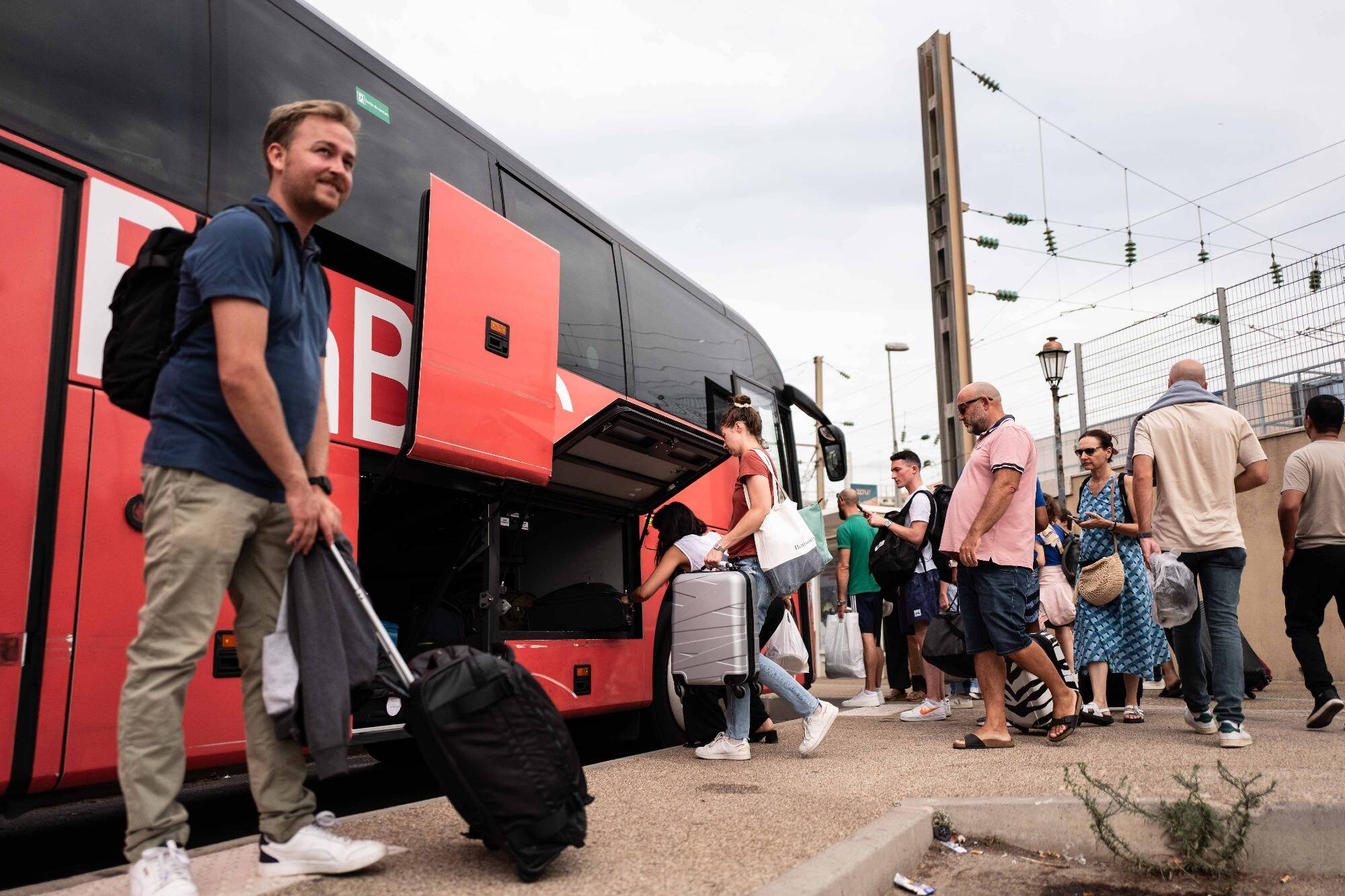 Un "plan national de cars express" en 2025, annonce le ministre des Transports