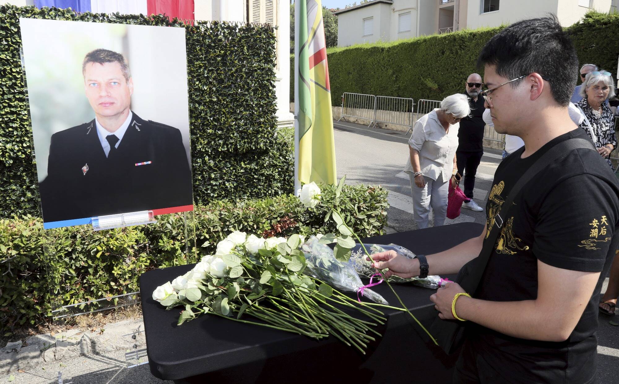 Mort du gendarme Eric Comyn à Mougins: l'hommage national prévu lundi à Nice sera présidé par le ministre de l'Intérieur Gérald Darmanin