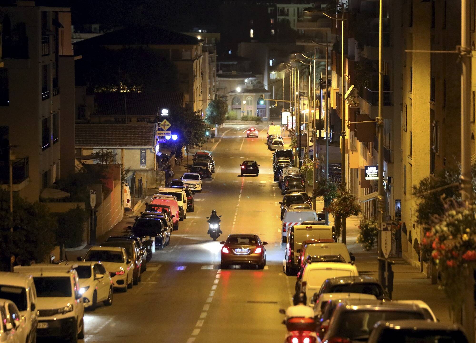 La victime dans le coma, le pilote en roue arrière à vive allure... ce que l'on sait au lendemain de l'accident qui a gravement blessé une petite fille à Vallauris