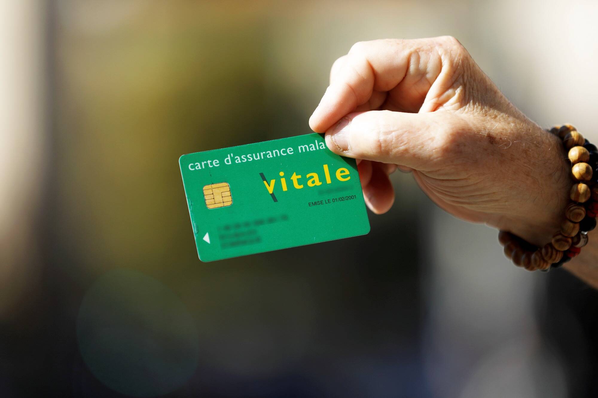 Carte vitale sur smartphone, "taxe lapin", "taxe soda"... Voici ce que contient le budget de la Sécurité sociale adopté par le Parlement