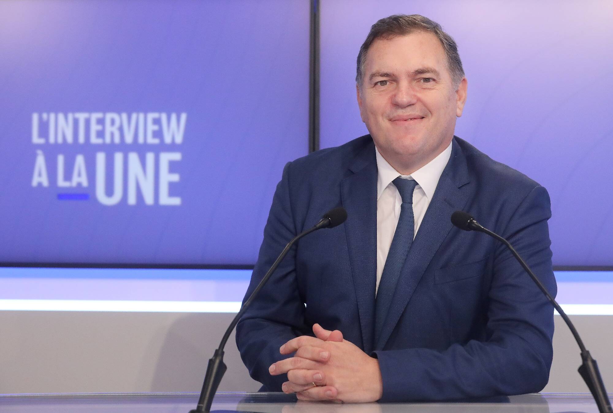 "Une centaine de chauffeurs de bus positifs à la drogue ou à l'alcool": le ministre des Transports Philippe Tabarot invité de L'Interview à la Une