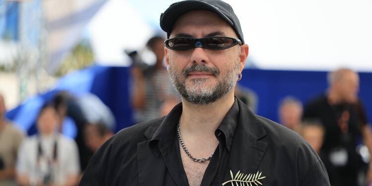 Décoré de la Légion d'honneur au 78e Festival de Cannes, le réalisateur russe en exil Kirill Serebrennikov fait le portrait d'un médecin nazi qui fuit en Amérique du Sud dans son dernier film