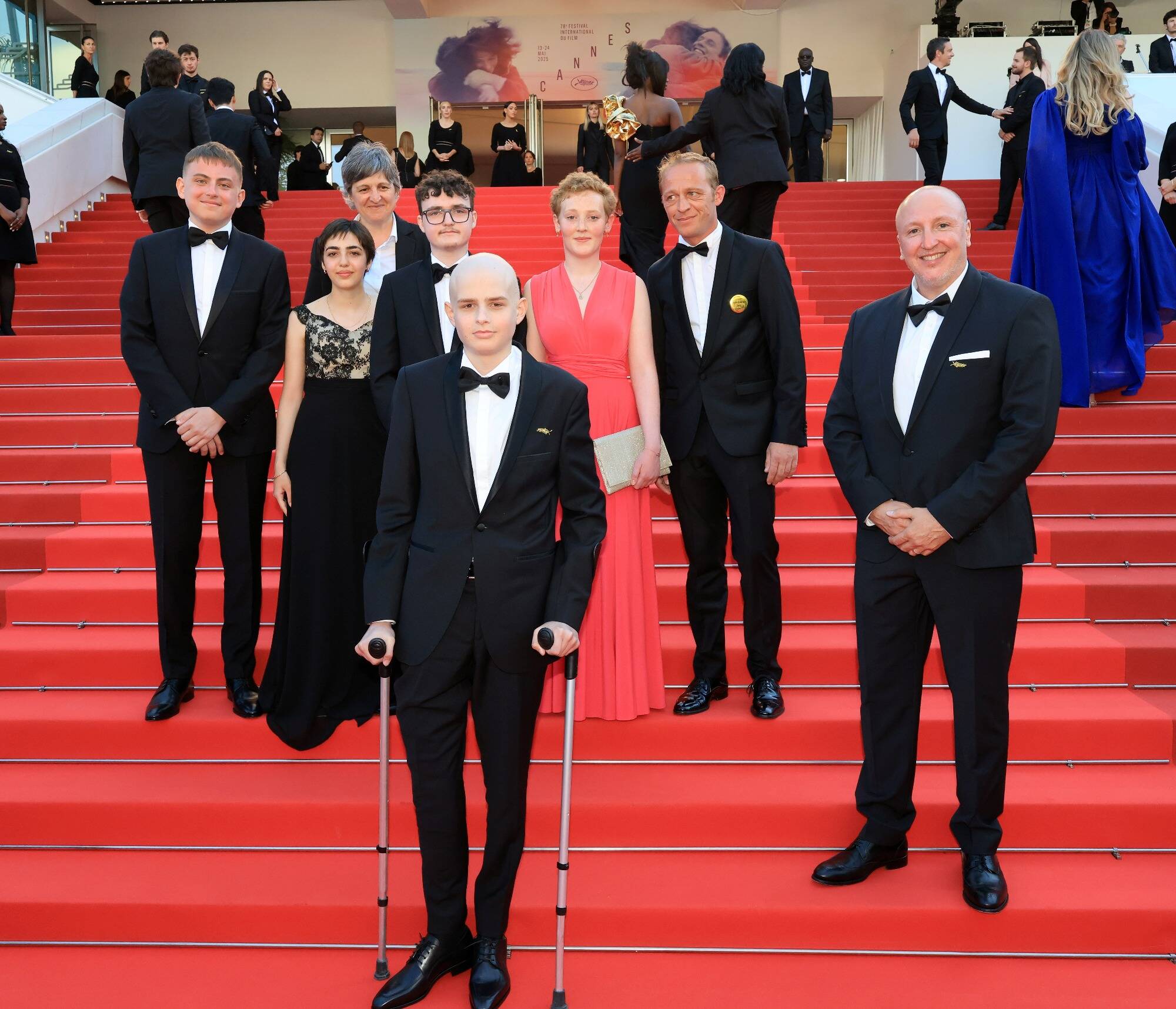 "Je me suis sentie comme une star": on a rencontré "Les Étoiles", cinq adolescents touchés par le cancer qui ont monté les marches au 78e Festival de Cannes