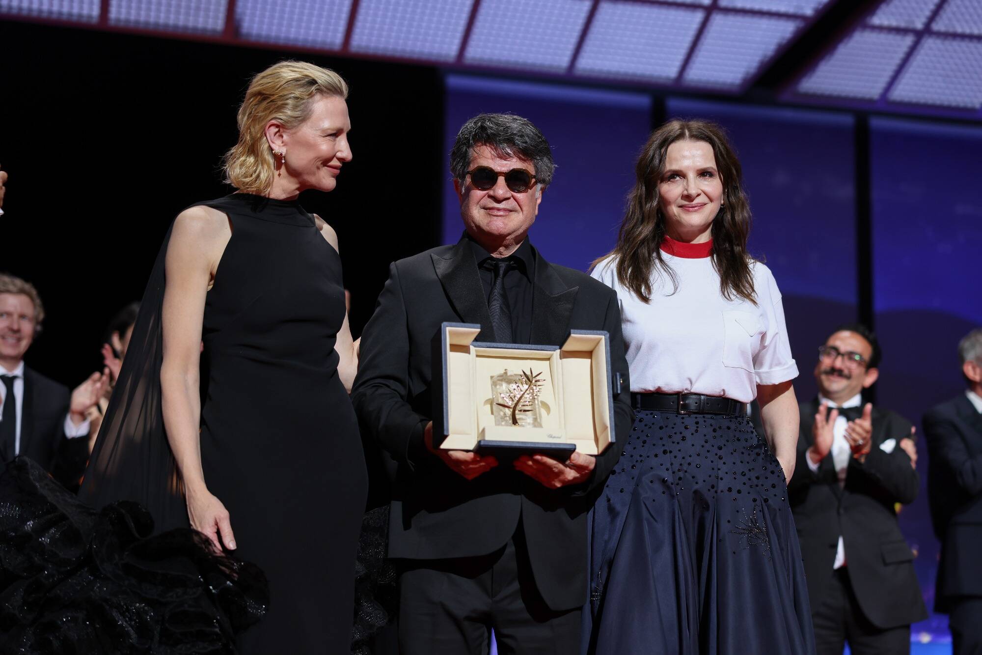 78e Festival de Cannes: incarcéré à deux reprises, assigné dans son pays... Qui est Jafar Panahi, le lauréat de la Palme d'Or qui défie le pouvoir iranien?