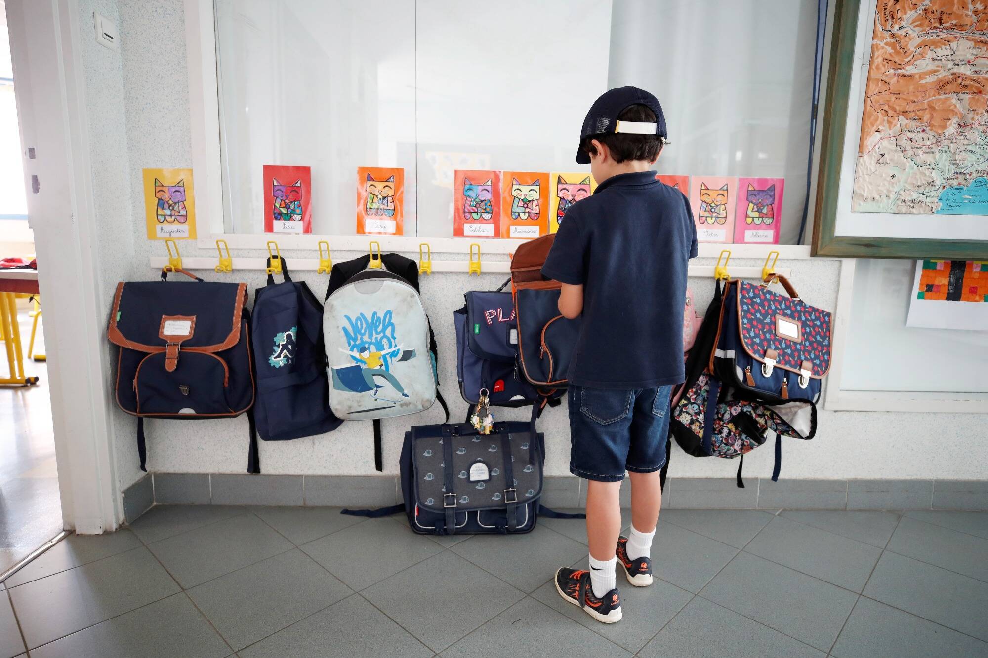 Découvrez les montants revalorisés des allocations de rentrée scolaire et les dates de versement