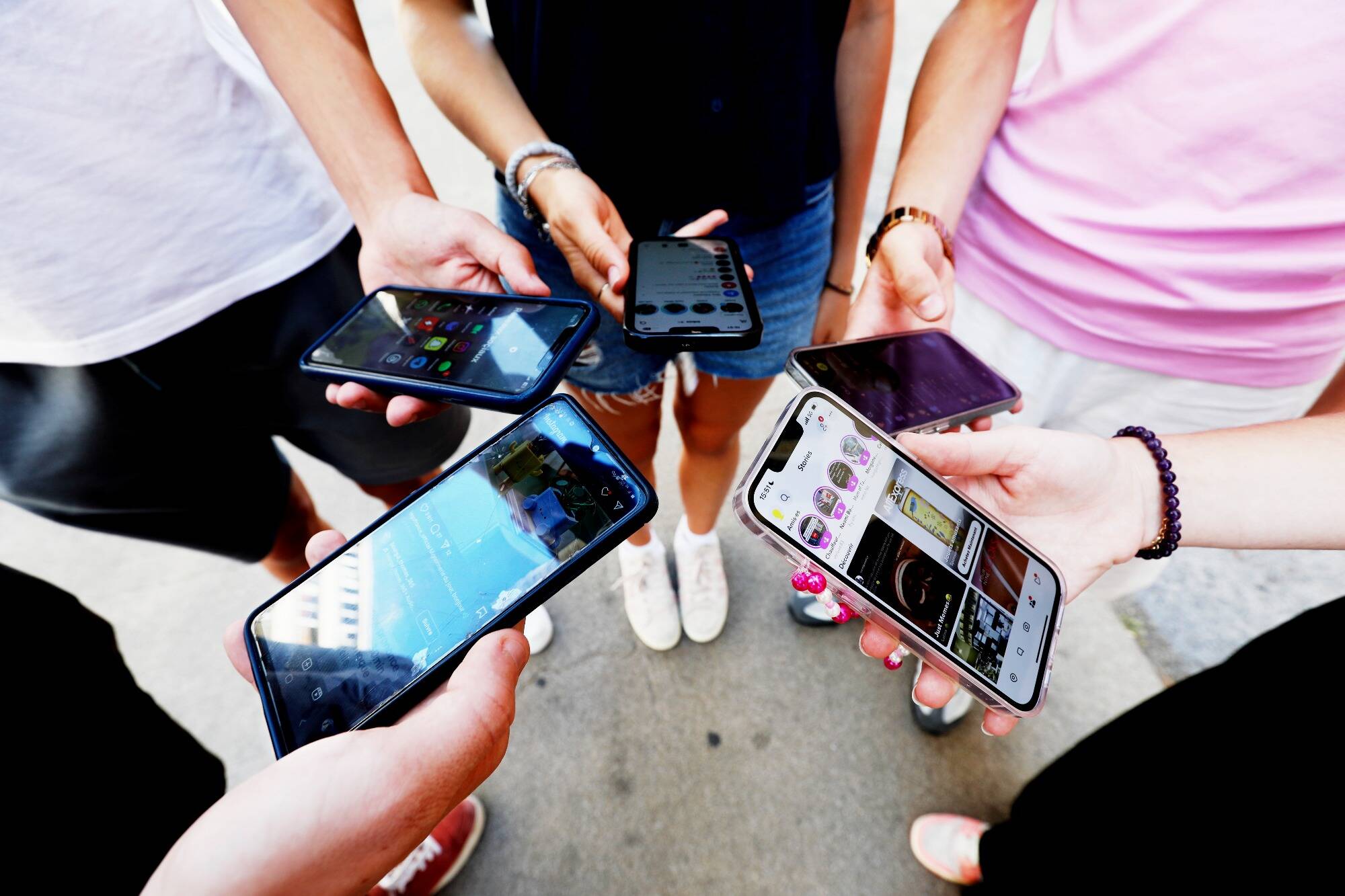 Ce psychiatre de Nice livre sept conseils pour bien utiliser les réseaux sociaux avant 15 ans