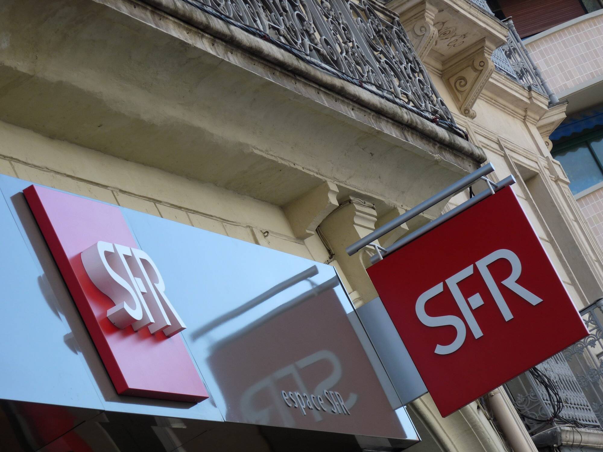SFR et Bouygues touchés par une importante panne de réseau, les Alpes-Maritimes et le Var impactés