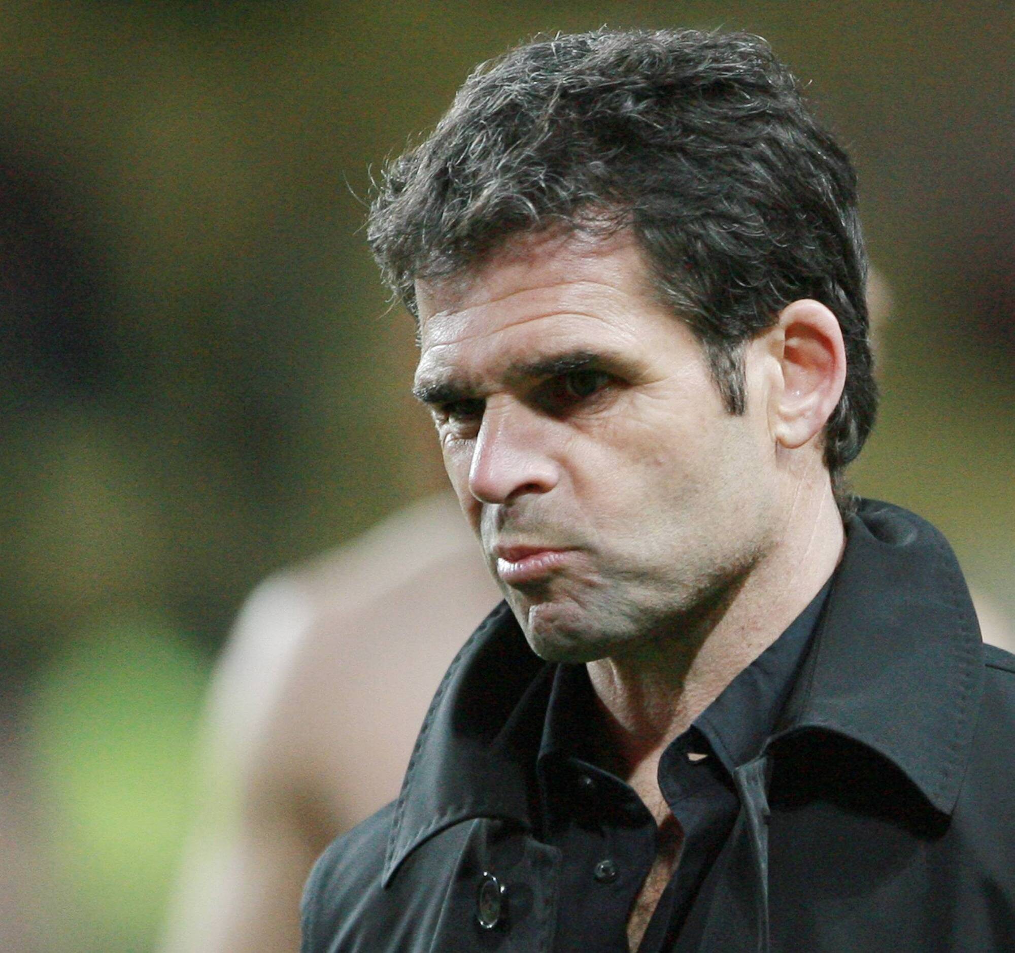 Enquête ouverte pour agression sexuelle contre l'ex-entraîneur du PSG Ollé-Nicolle après une plainte d'une joueuse