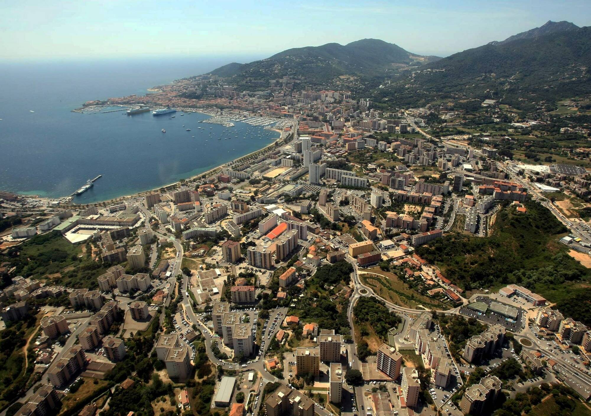 Un homme assassiné lors d'un guet-apens en bas de chez lui à Ajaccio