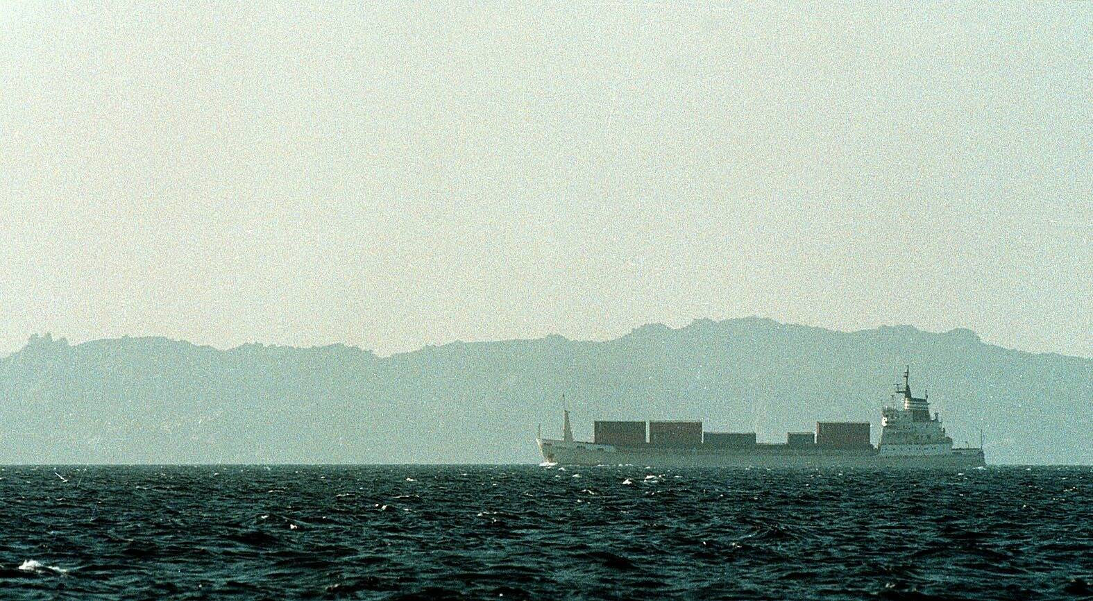 Cargo en feu au large des Pays-bas: au moins un mort et plusieurs blessés