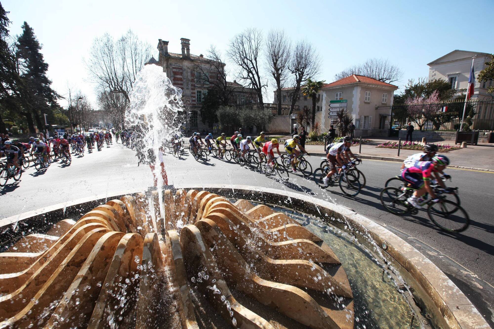 Passage du Paris-Nice à Draguignan: ce qu'il faut savoir sur le stationnement et la circulation