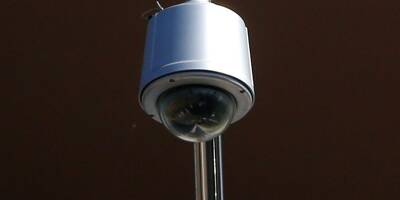 Mon patron a-t-il le droit d'installer une caméra de surveillance sur mon lieu de travail sans me le dire?