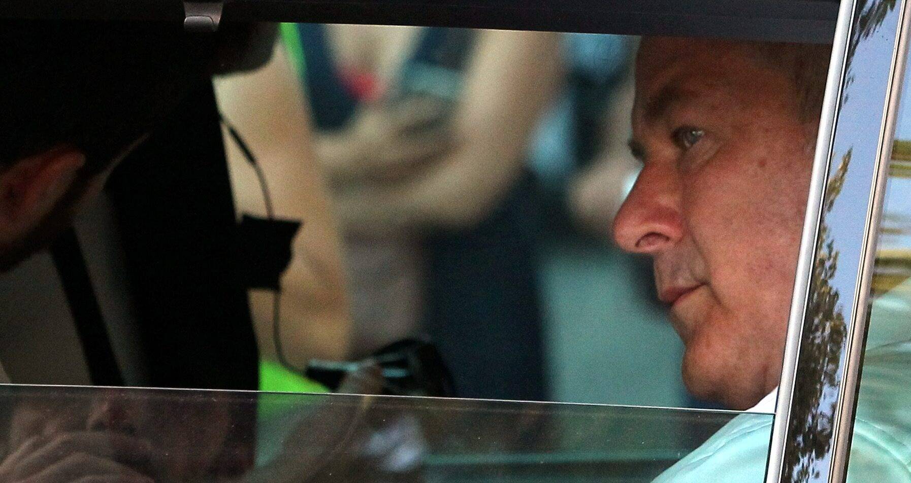 Tir mortel sur un tournage: les poursuites contre alec baldwin, formellement abandonnées