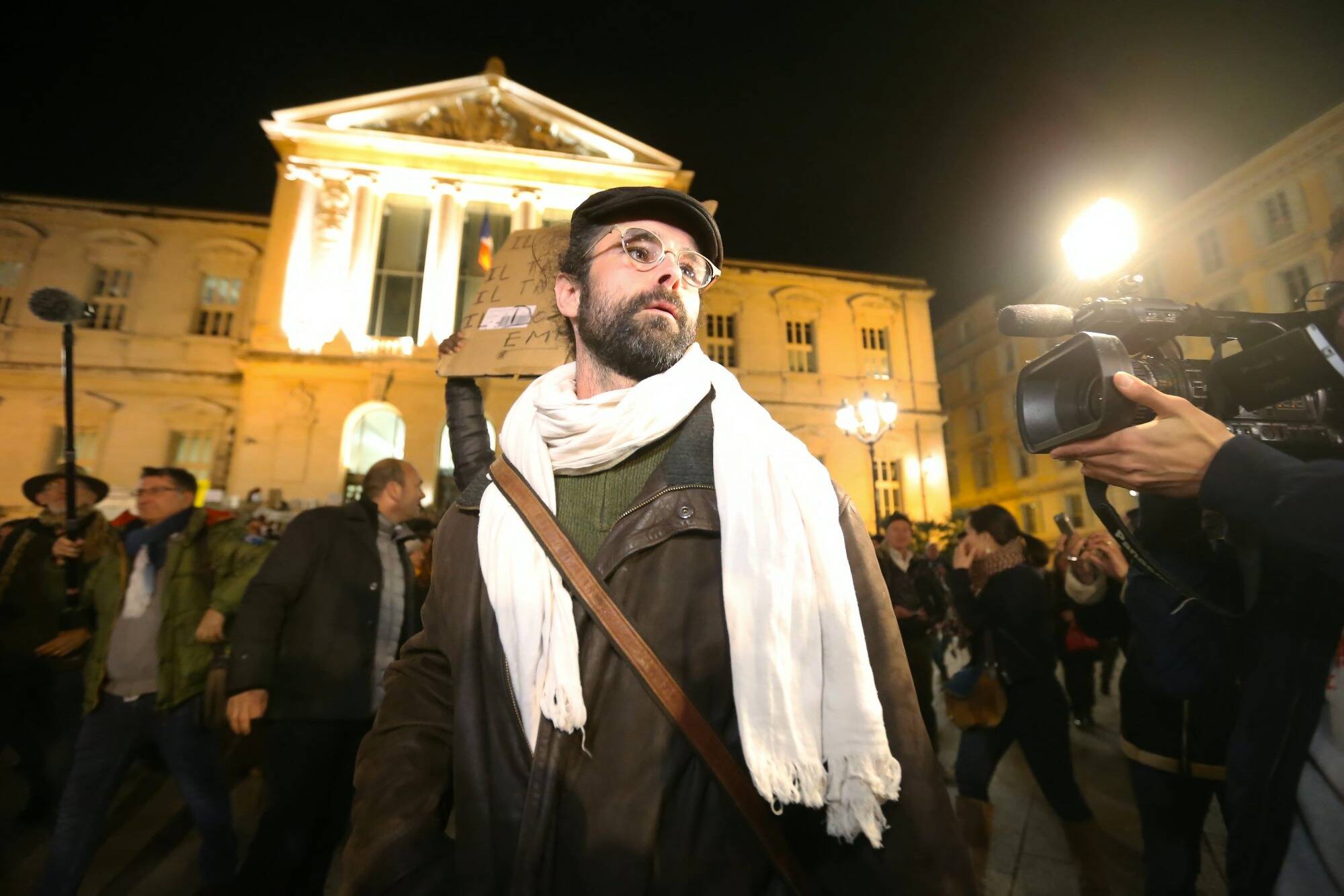 La garde à vue de Cédric Herrou levée ce jeudi matin, il avait été interpellé pour "aide à la circulation d'étrangers sur le territoire"