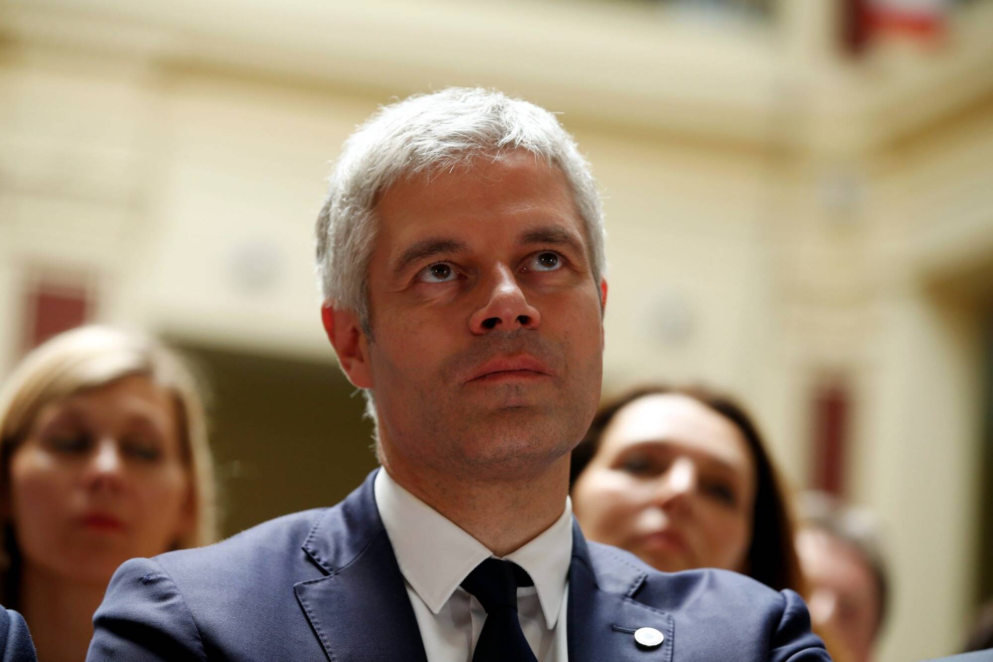Retrait du dispositif "Zéro artificialisation nette": le bras de fer est engagé entre Laurent Wauquiez et Elisabeth Borne