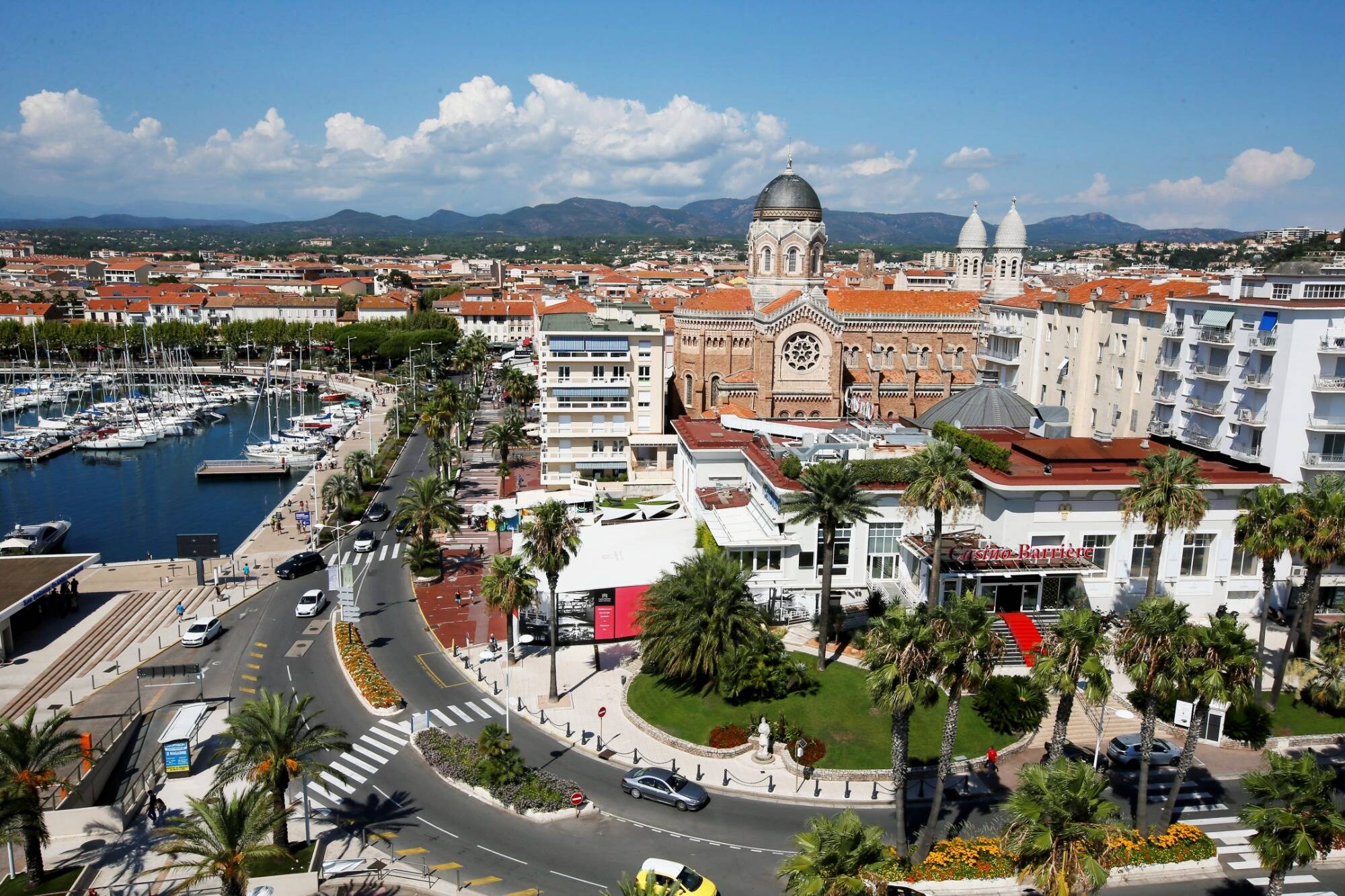 Un faux agent du service des eaux et un faux policier cambriolent un couple de personnes âgées à Saint-Raphaël