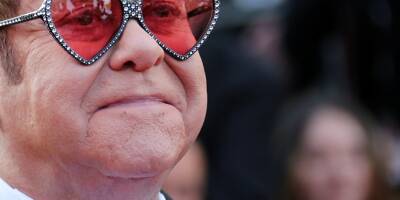 Elton John hospitalisé après une chute dans sa maison à Nice