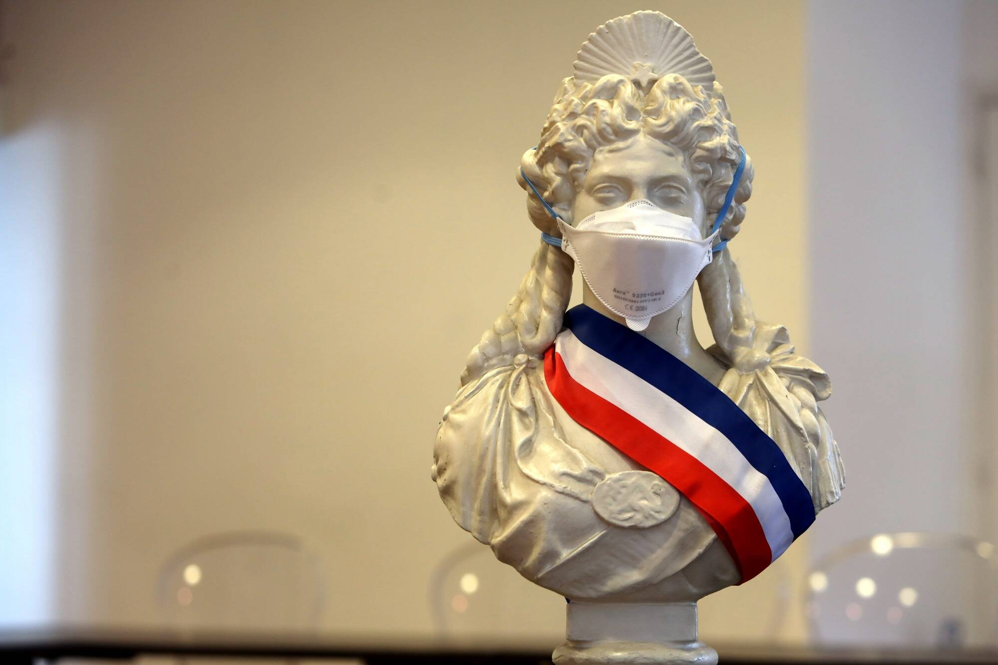 Une maire agressée à la sortie du conseil municipal dans l'Isère