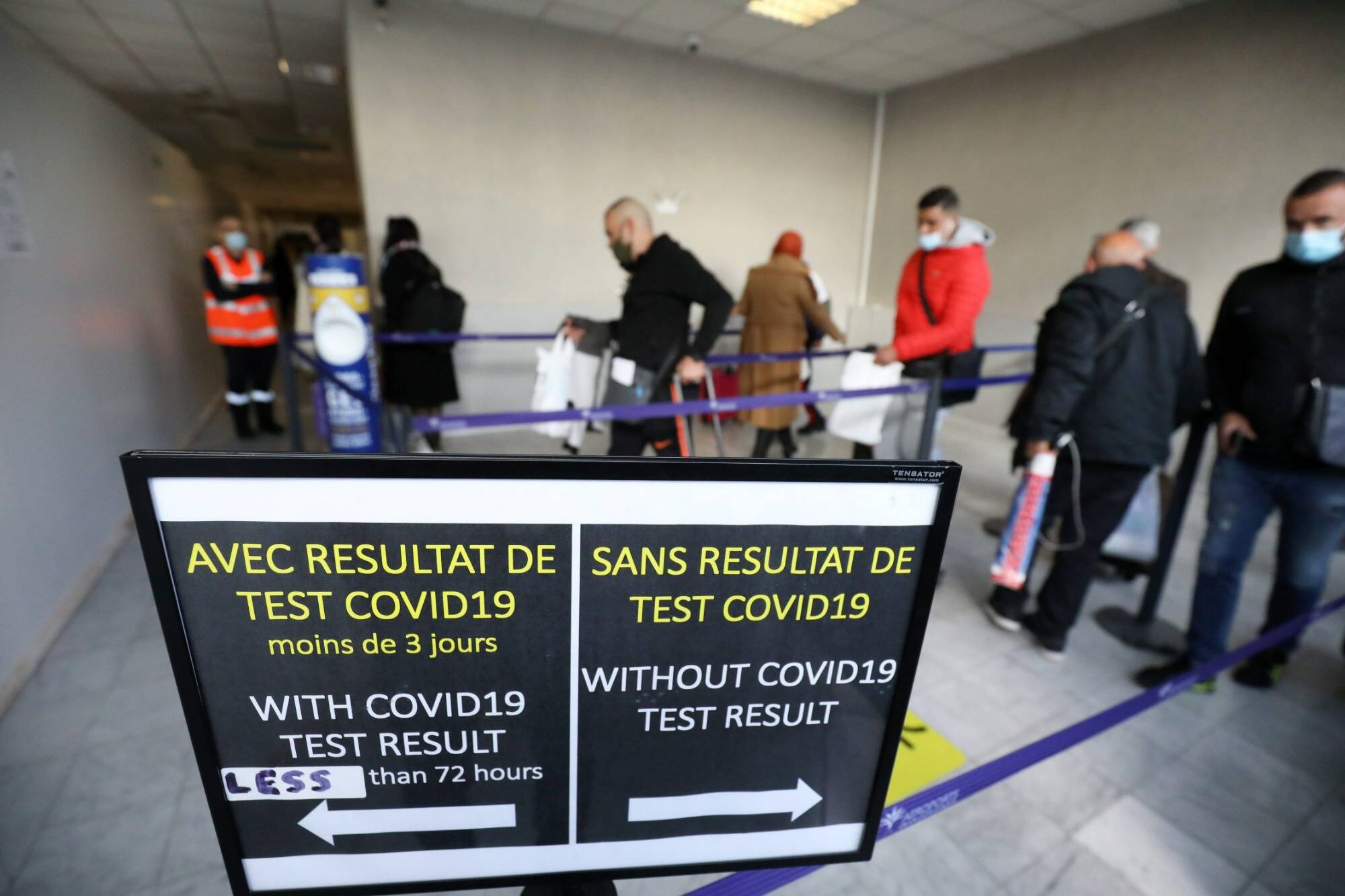 La France place la Tunisie sur sa liste rouge, "les non-vaccinés ne pourront s'y rendre ou en revenir"