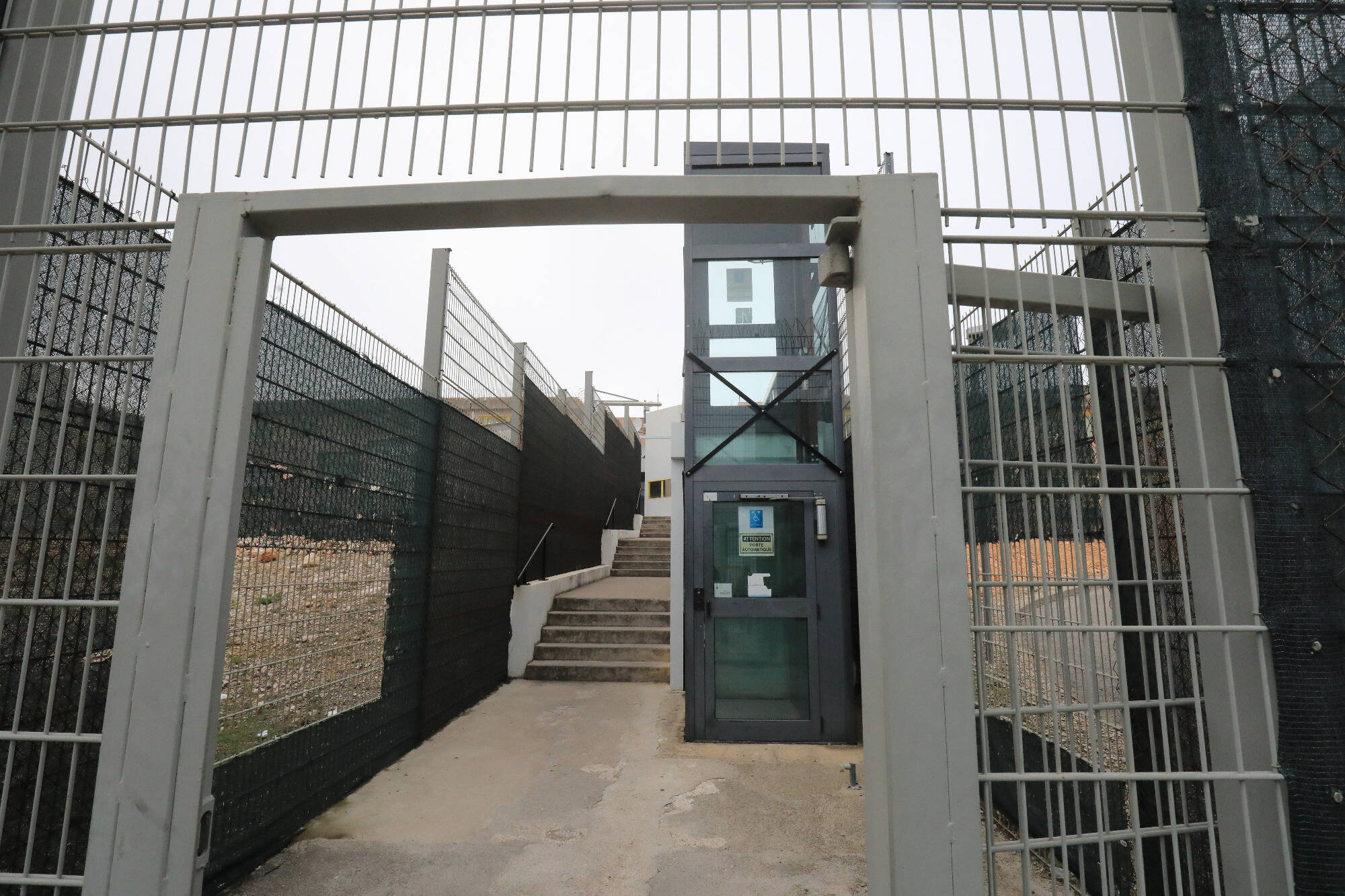 Deux suspects incarcérés après la mort suspecte d'un sans-domicile fixe à Cannes