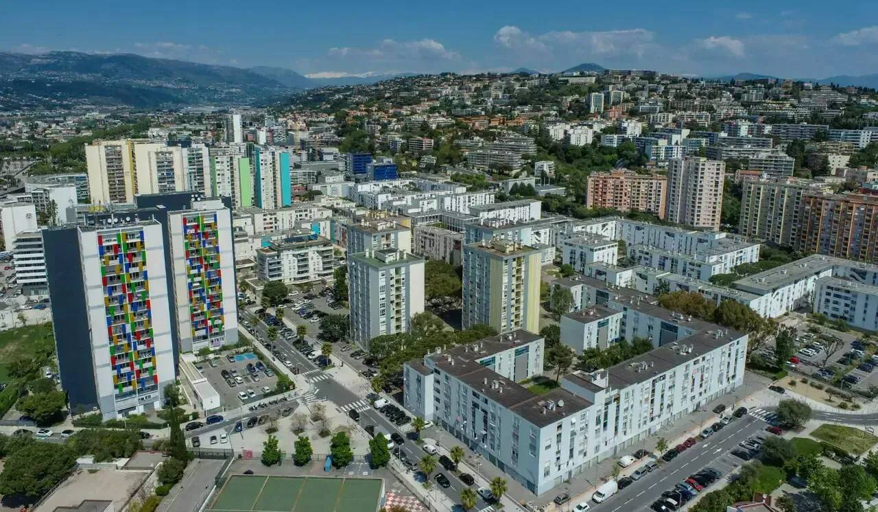 Piège tendu, un blessé entre la vie et la mort, une brigade de CRS attendue... ce que l'on sait de la nouvelle fusillade dans le quartier des Moulins à Nice