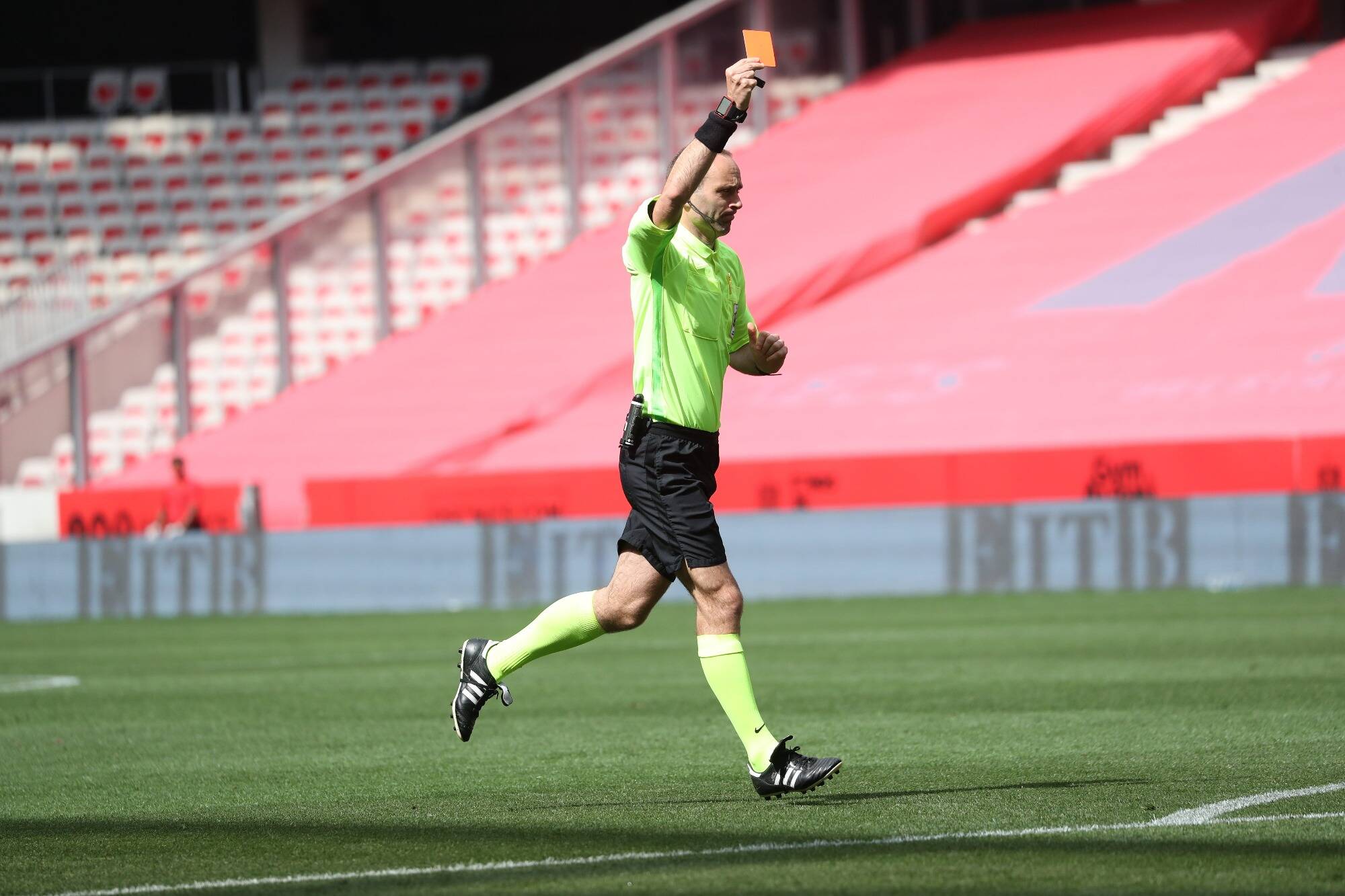 La Fédération française de football lance sa nouvelle plateforme d'alerte pour les victimes de violences