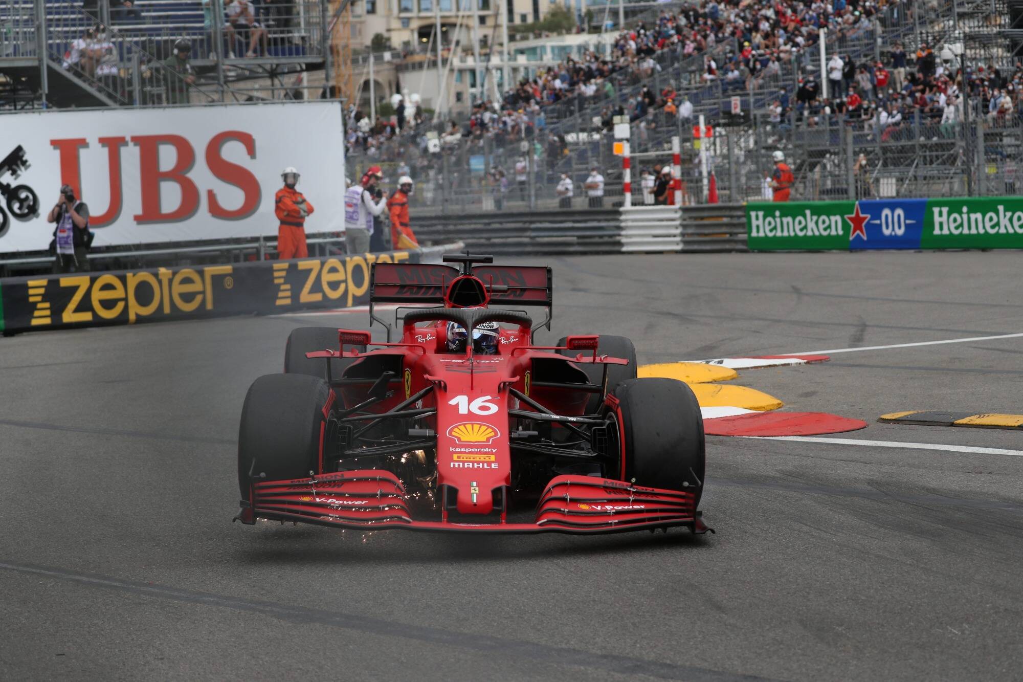 "Une attente interminable": Charles Leclerc en pole chez lui à Monaco, pour l'instant...
