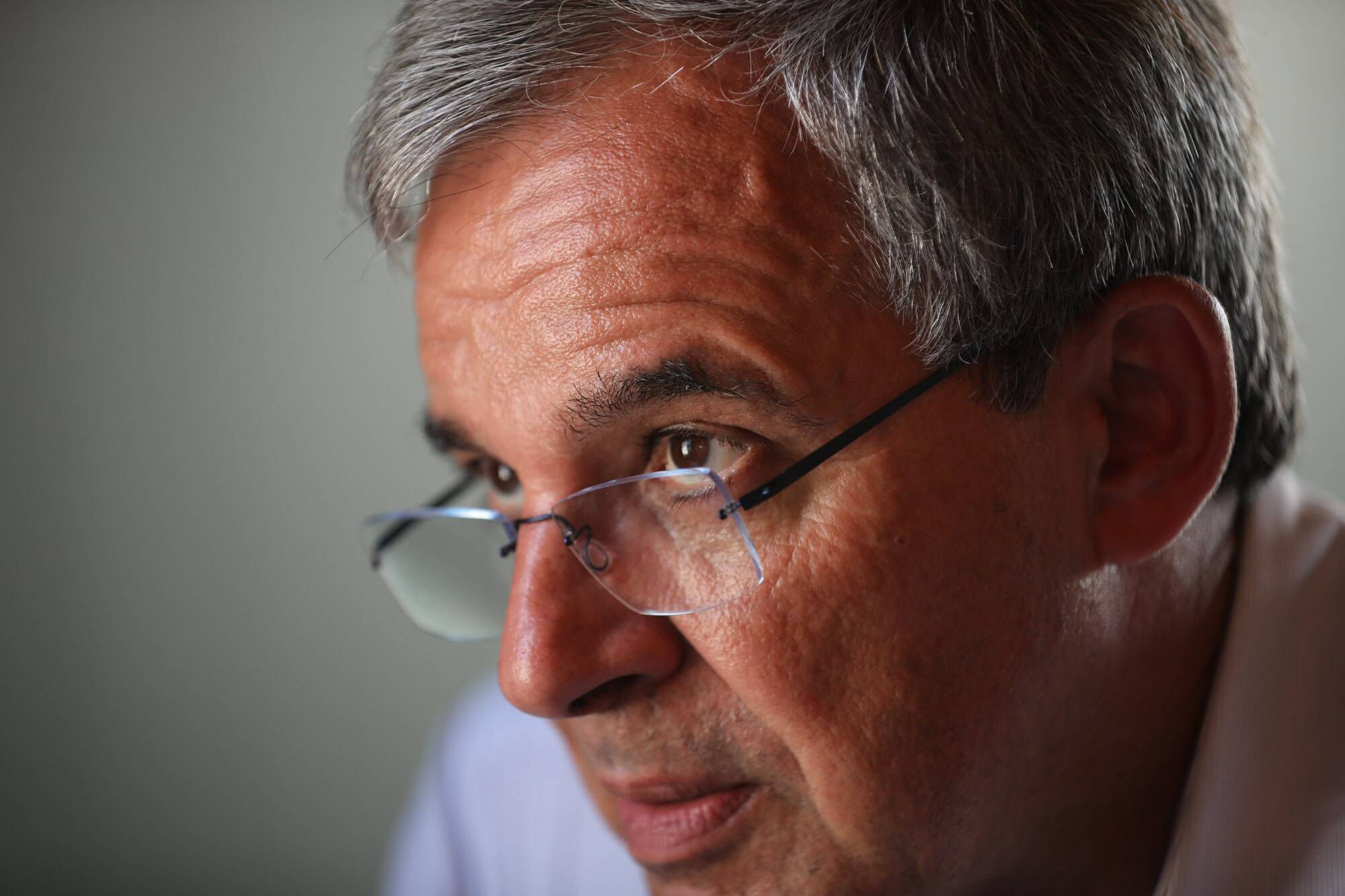 "Si l'accord de Minsk avait été respecté, on n'en serait pas là": Thierry Mariani (RN) met en cause l'Ukraine après l'invasion russe