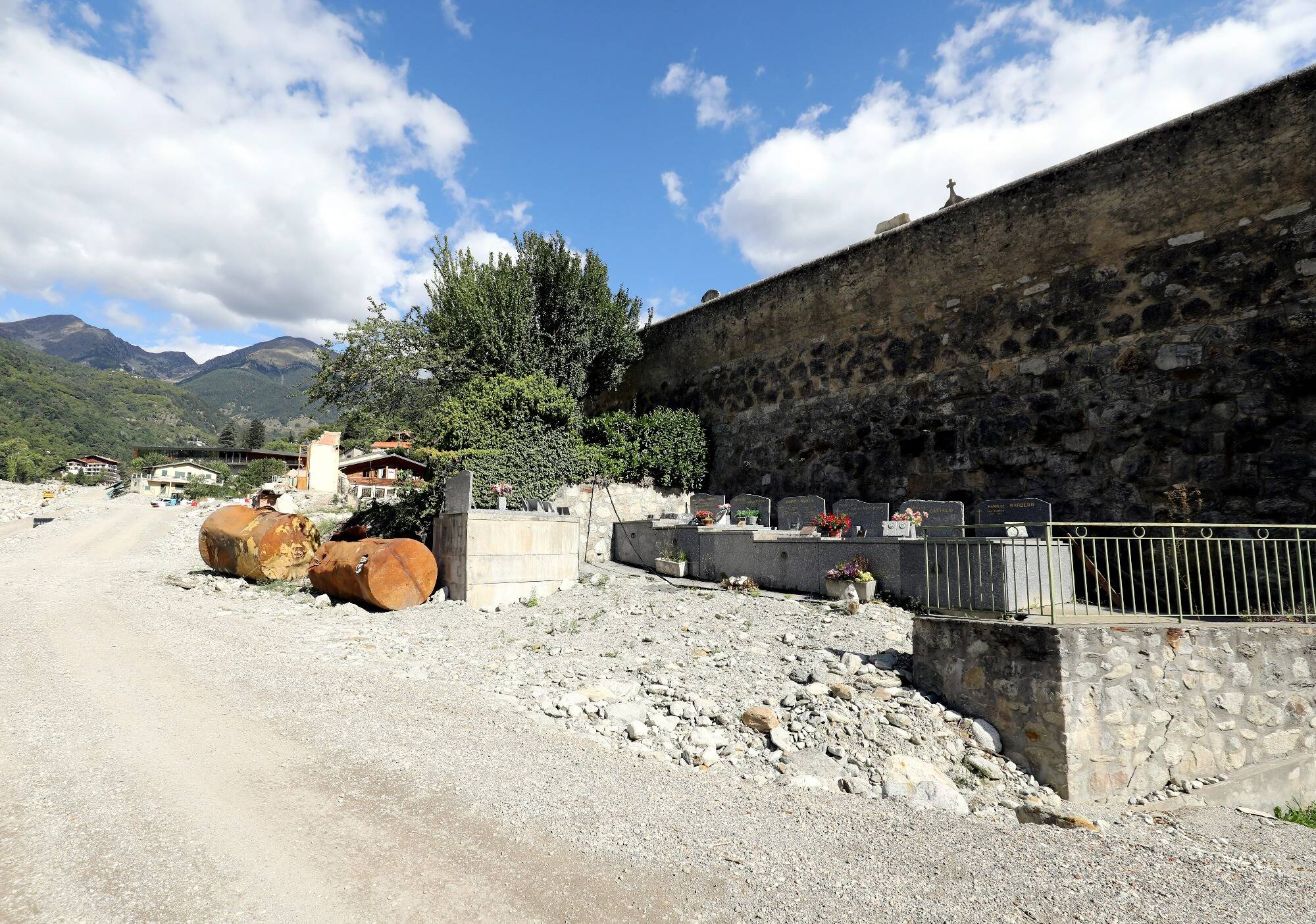 On sait quand vont commencer les travaux du cimetière de Saint-Martin-Vésubie emporté par la tempête Alex